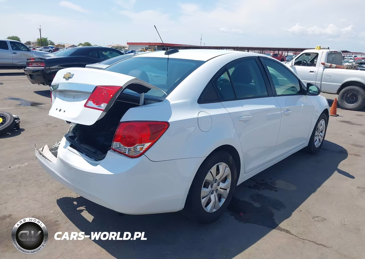 2016 Chevrolet Cruze Limited Ls Manual VIN:1G1PB5SG9G7179164 - 4