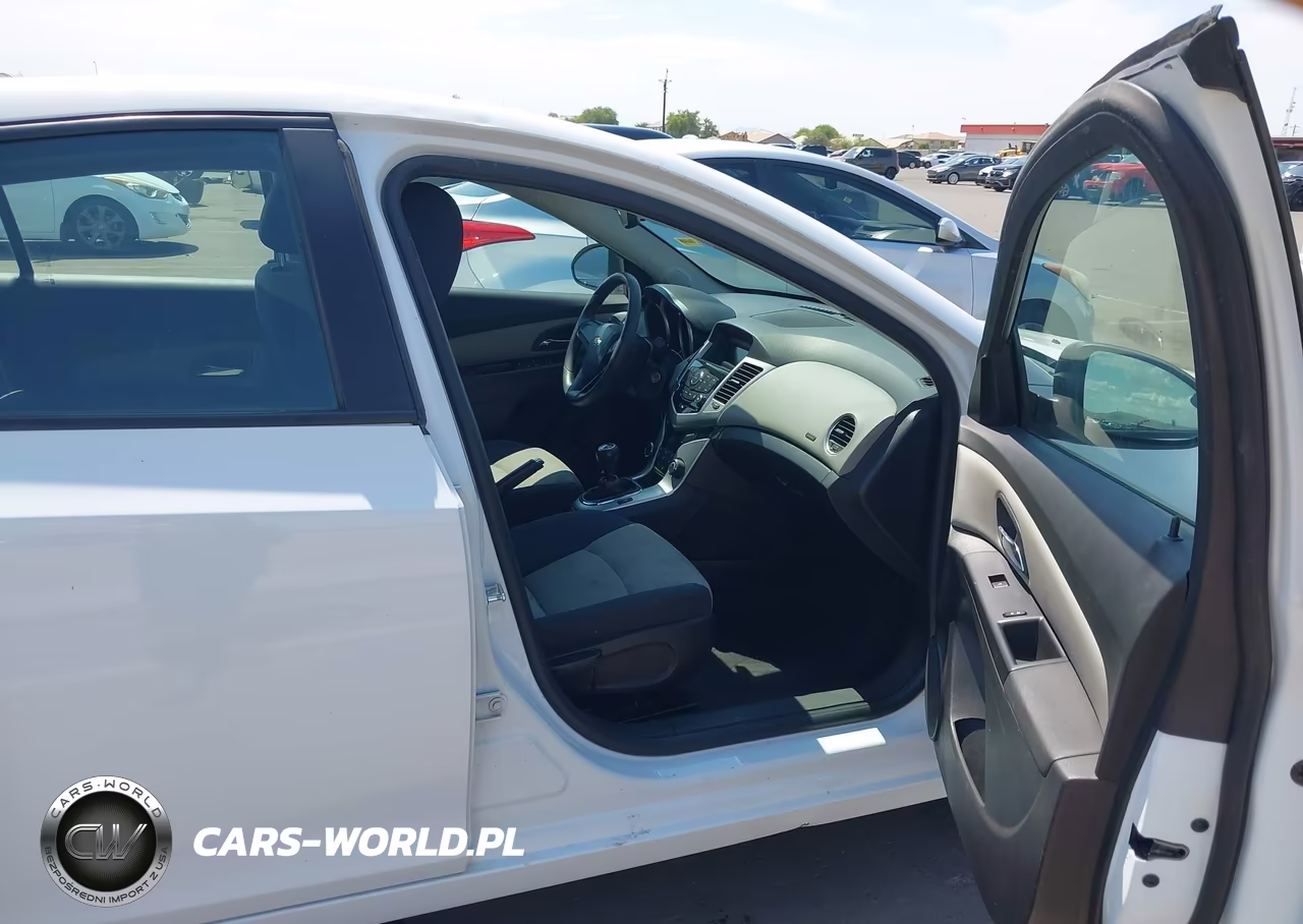2016 Chevrolet Cruze Limited Ls Manual VIN:1G1PB5SG9G7179164 - 5