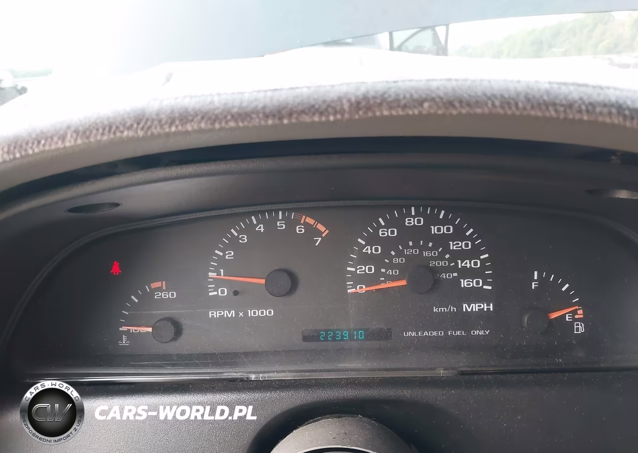 1996 Chevrolet Caprice - Impala Classic Ss VIN:1G1BL52P4TR104572 - 7