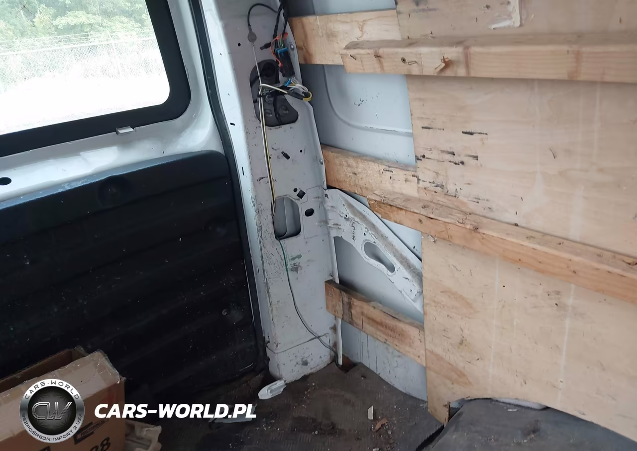 2019 Chevrolet Express 2500 Work Van VIN:1GCWGAFG4K1358859 - 8