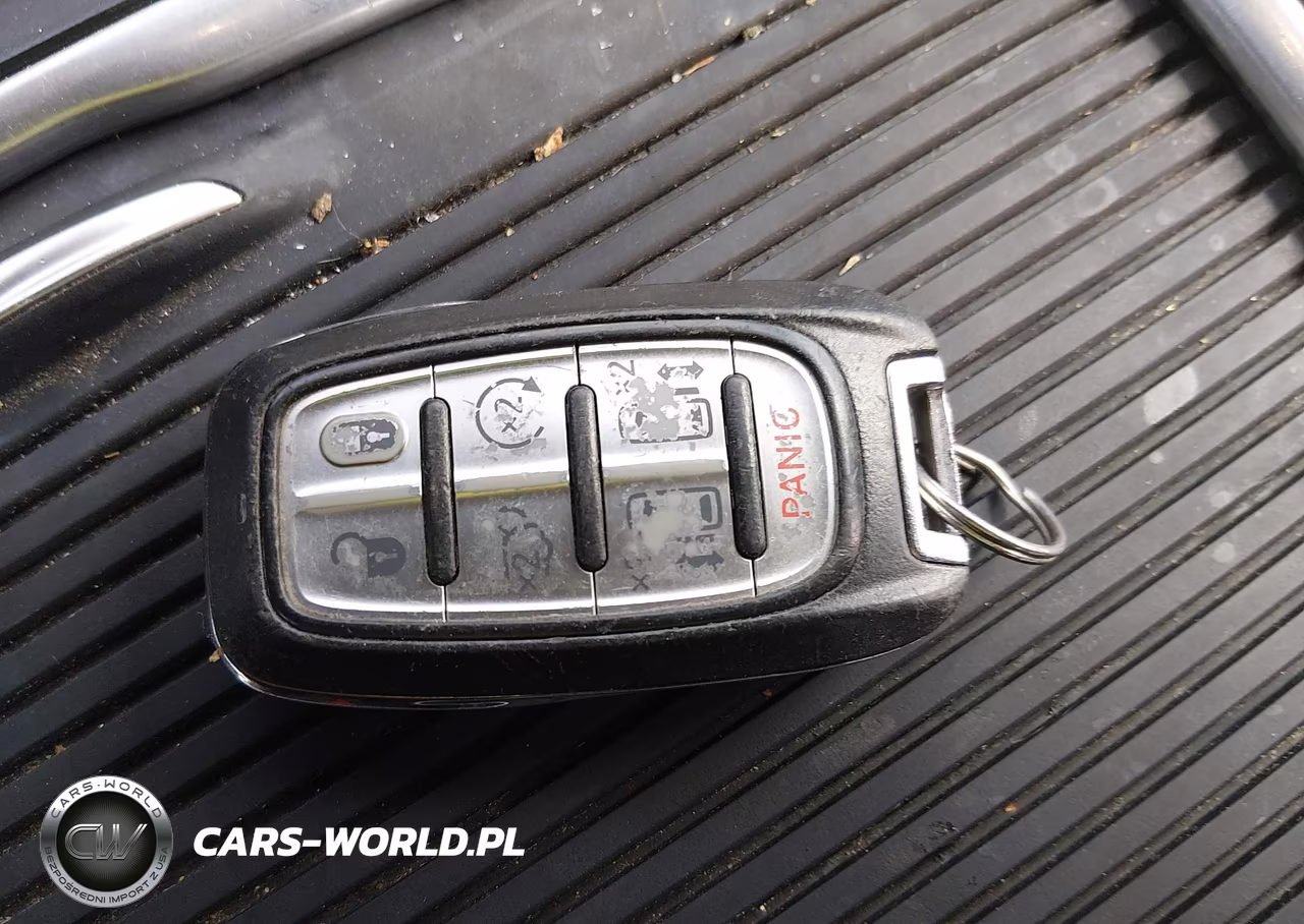 2019 Chrysler Pacifica Limited VIN:2C4RC1GG7KR548688 - 11