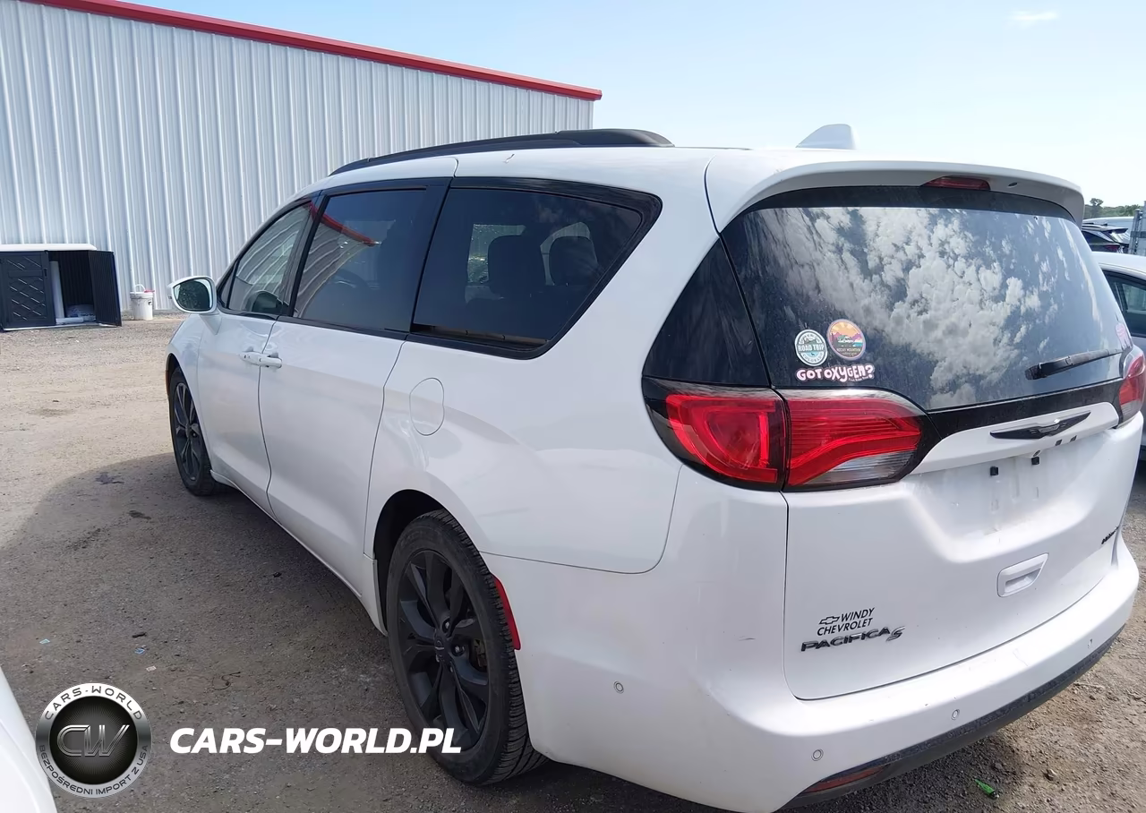 2019 Chrysler Pacifica Limited VIN:2C4RC1GG7KR548688 - 14