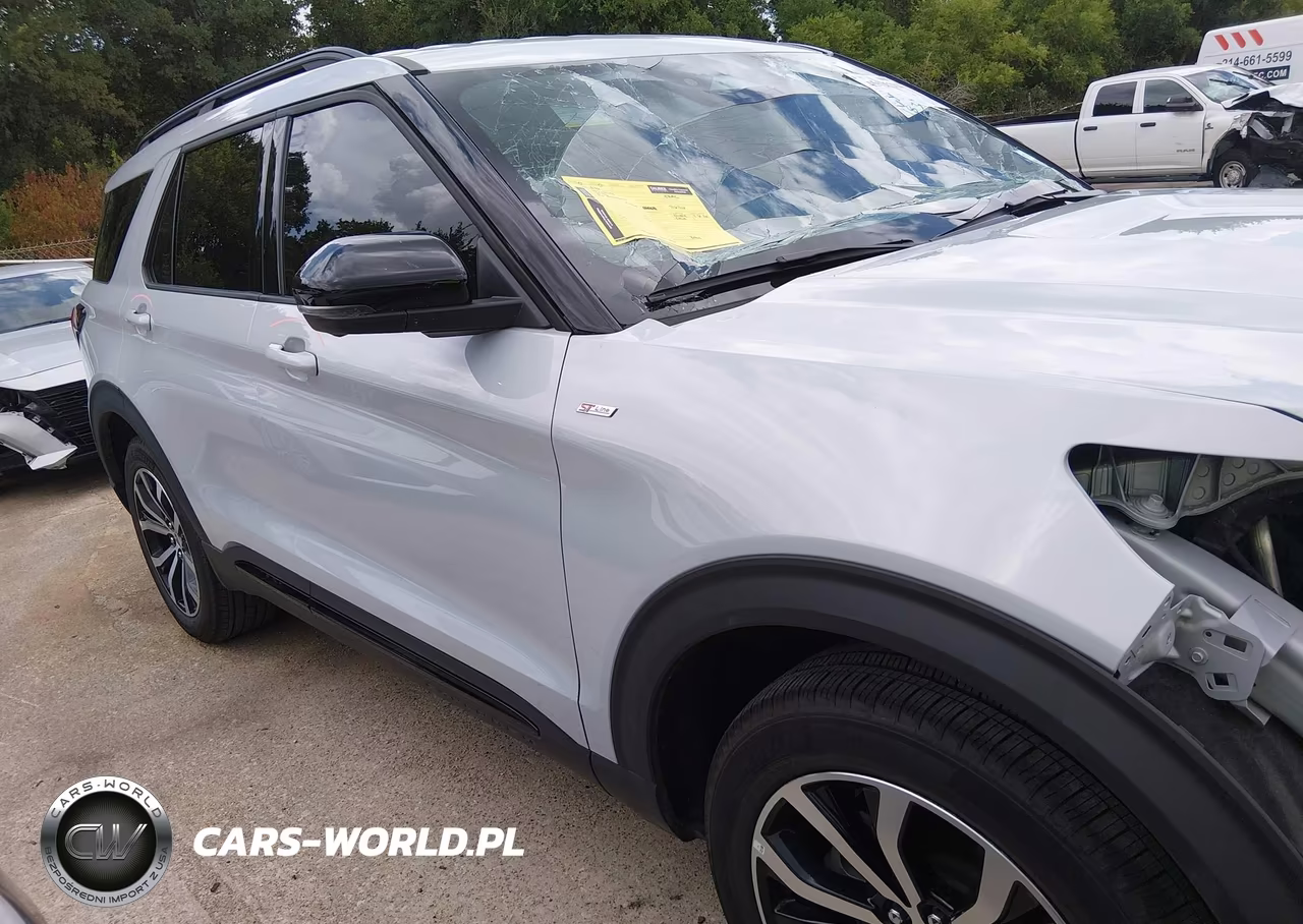 2026 Ford Explorer St-Line VIN:1FMUK8KH1TGA16843 - 13