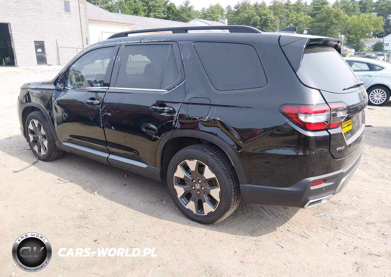 2026 Honda Pilot Touring-Touring Blackout VIN:5FNYG1H71TB017031 - 3