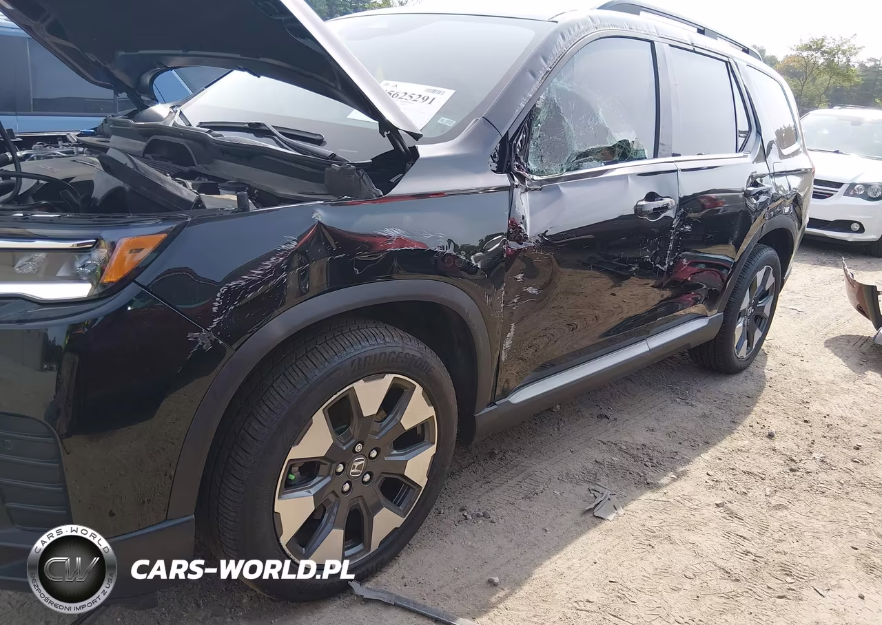 2026 Honda Pilot Touring-Touring Blackout VIN:5FNYG1H71TB017031 - 6