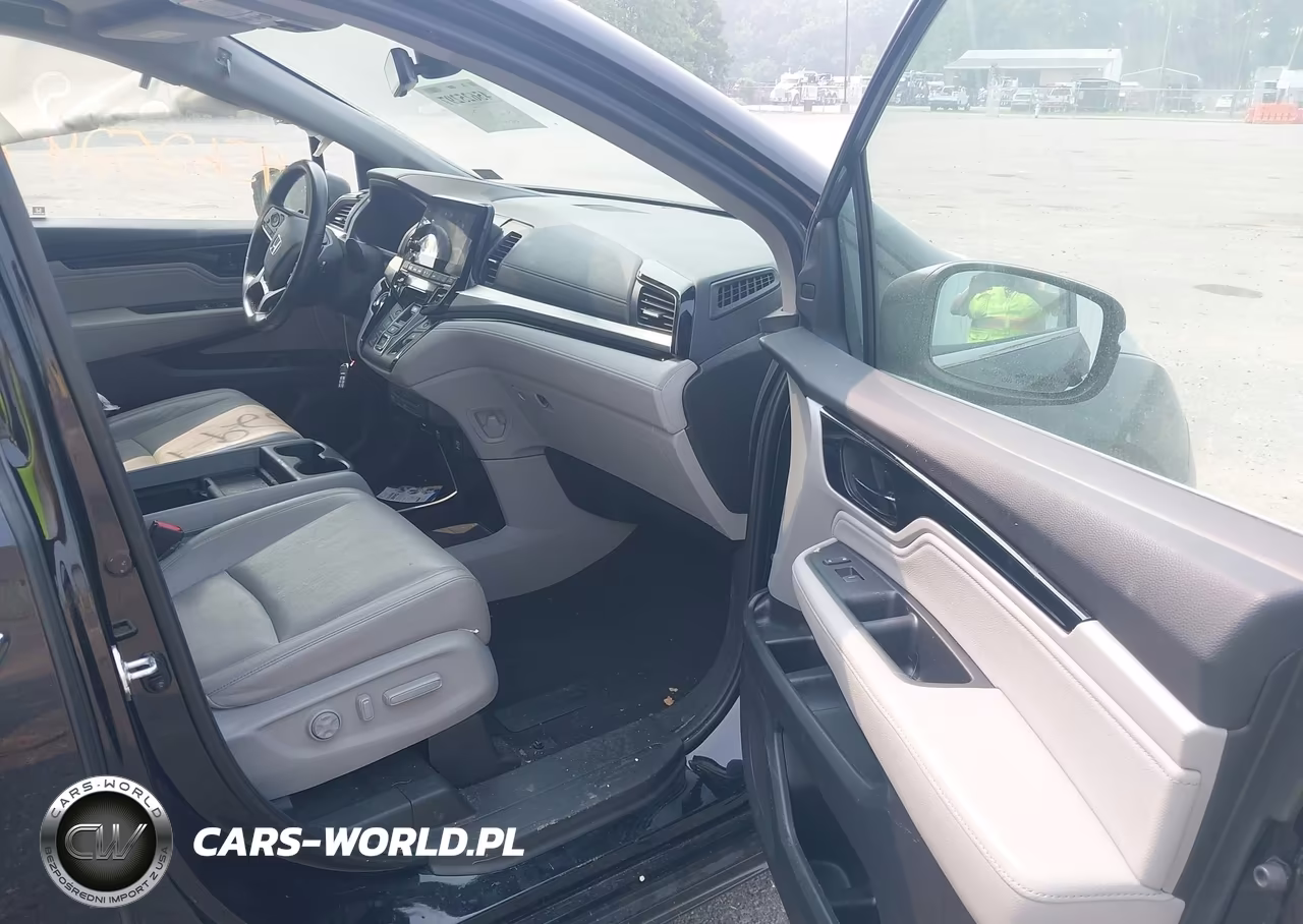 2022 Honda Odyssey Touring VIN:5FNRL6H82NB068126 - 5