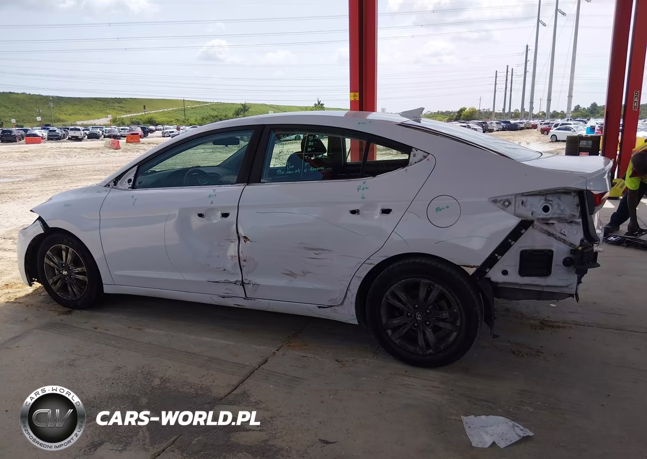 2018 Hyundai Elantra Sel VIN:5NPD84LF4JH242389 - 14