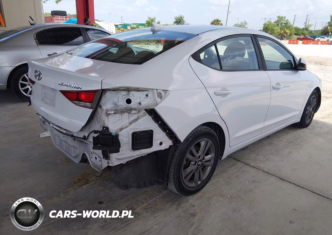 2018 Hyundai Elantra Sel VIN:5NPD84LF4JH242389 - 4
