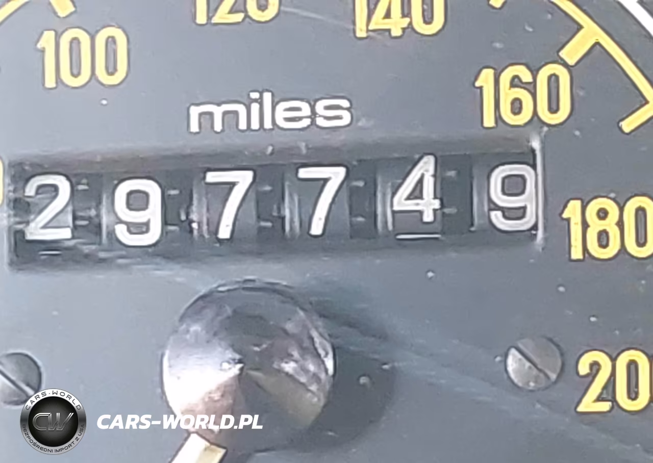 1985 Mercedes-Benz 300 Cdt VIN:WDBAB53A6FA253406 - 7