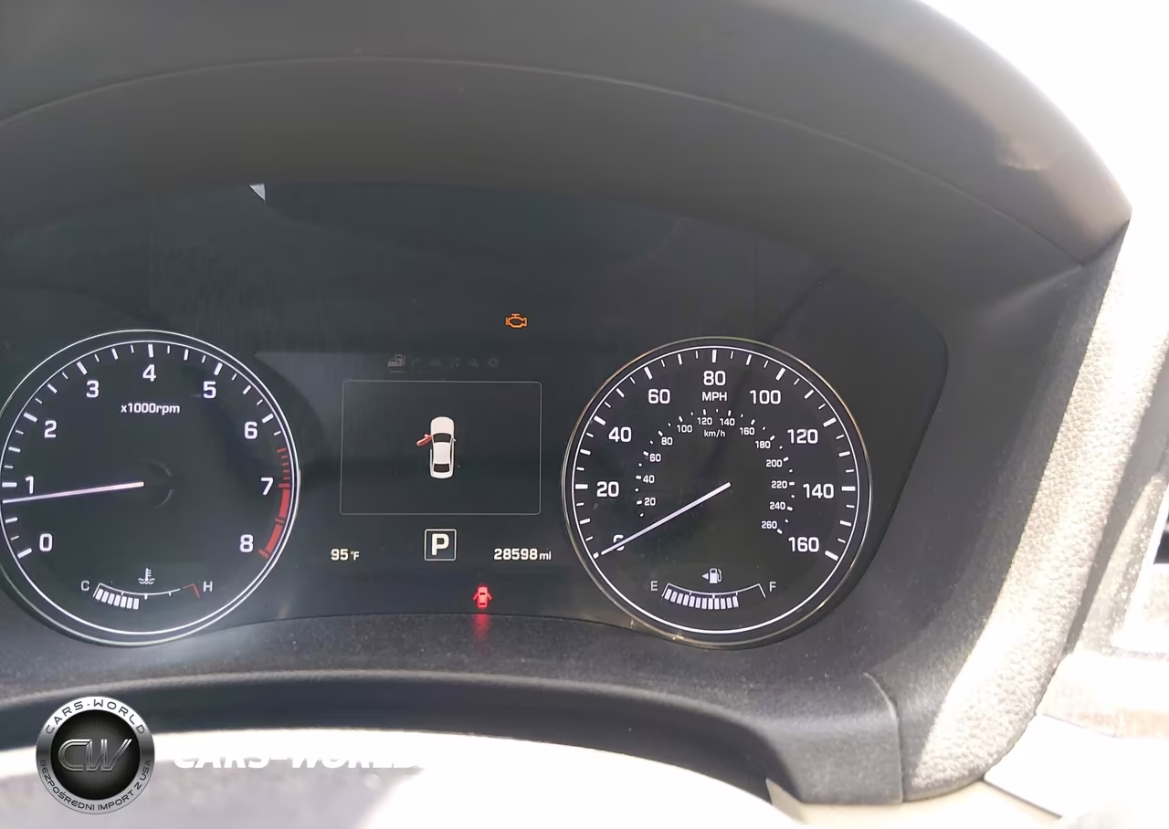 2015 Hyundai Genesis 3.8 VIN:KMHGN4JEXFU064318 - 7