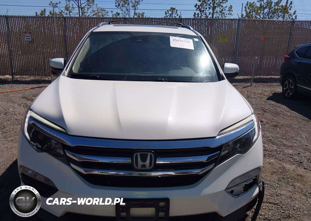 2017 Honda Pilot Touring VIN:5FNYF6H99HB069631 - 12