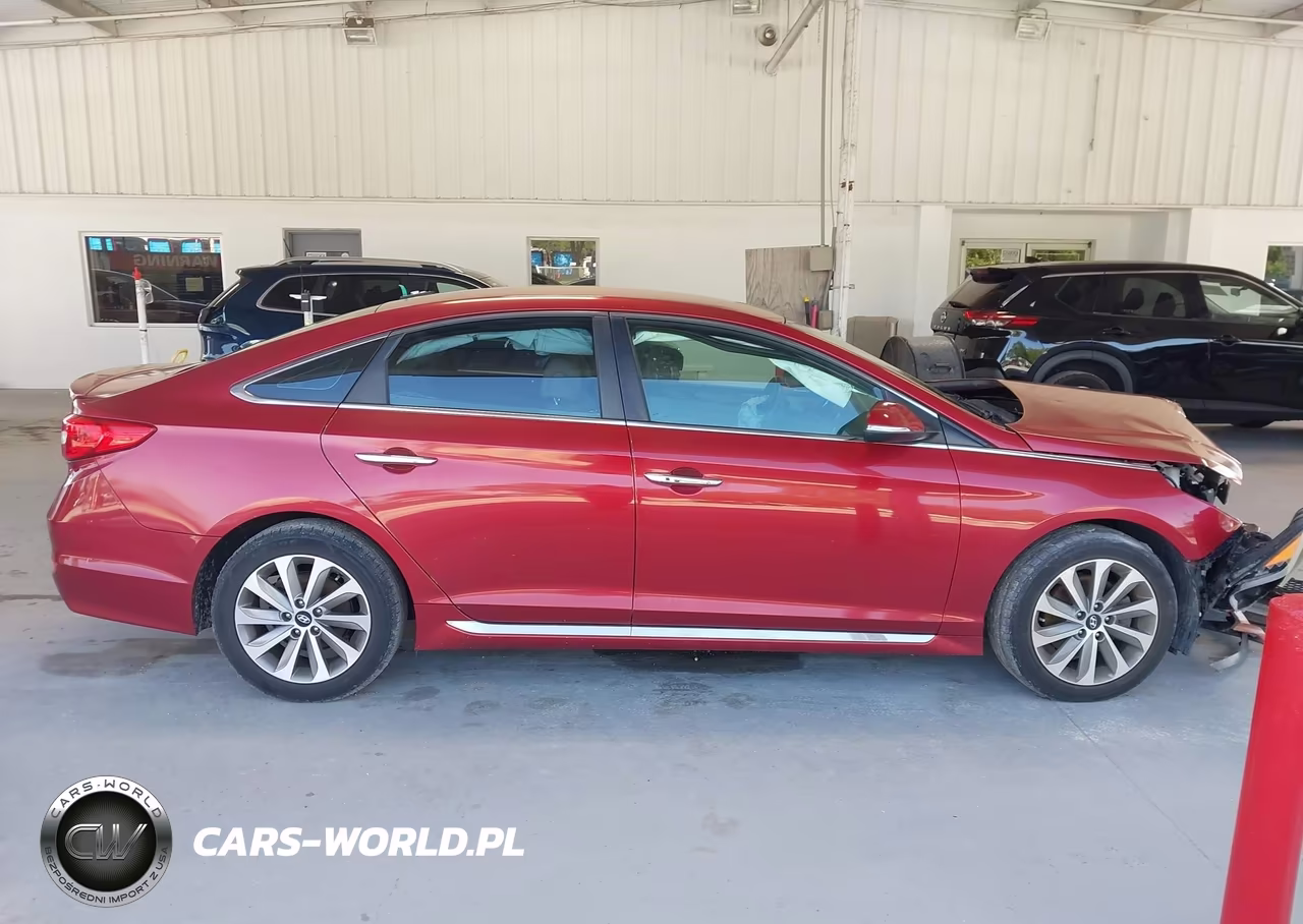 2015 Hyundai Sonata Sport VIN:5NPE34AF1FH058623 - 14