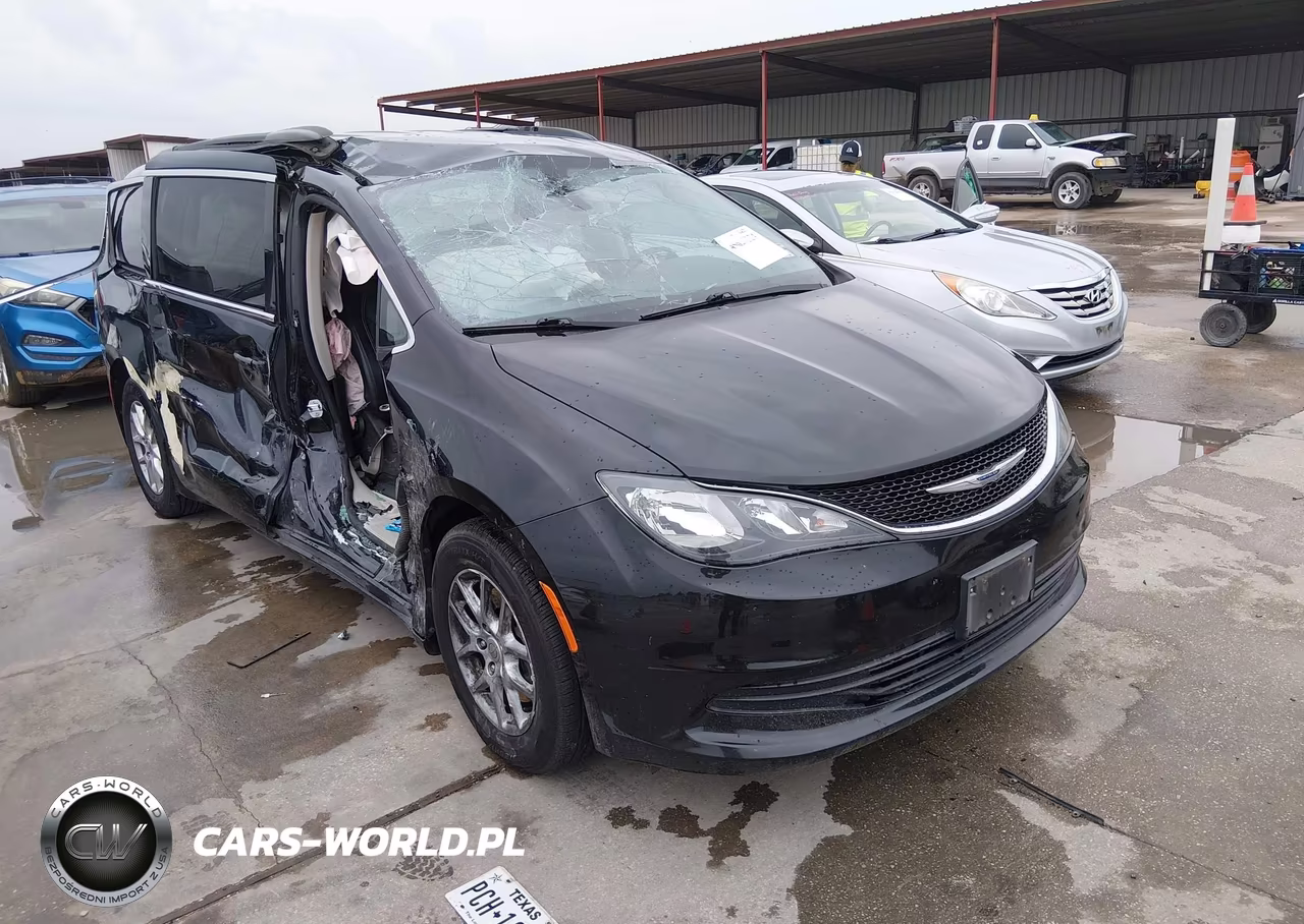 2020 Chrysler Voyager Lxi