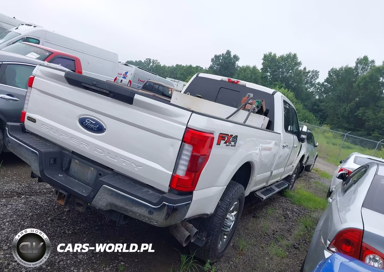 2017 Ford F-350 Lariat VIN:1FT8W3BT5HEF38458 - 4