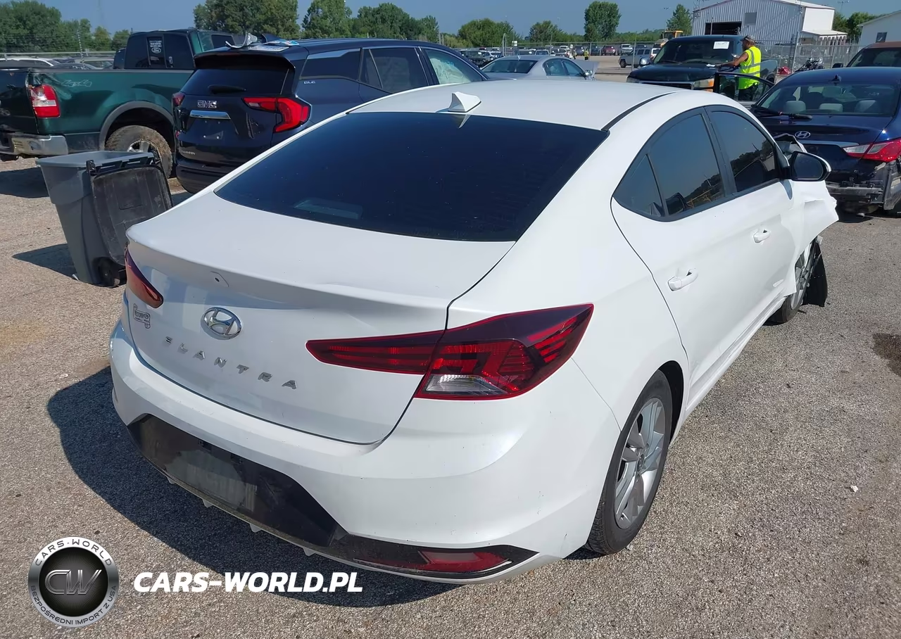 2020 Hyundai Elantra Sel VIN:5NPD84LF7LH599018 - 4
