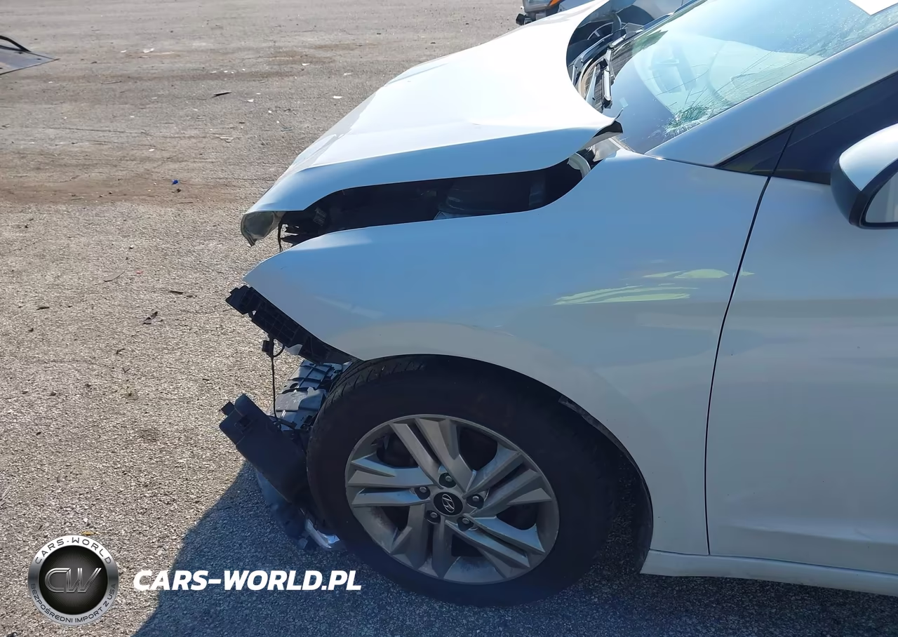2020 Hyundai Elantra Sel VIN:5NPD84LF7LH599018 - 6