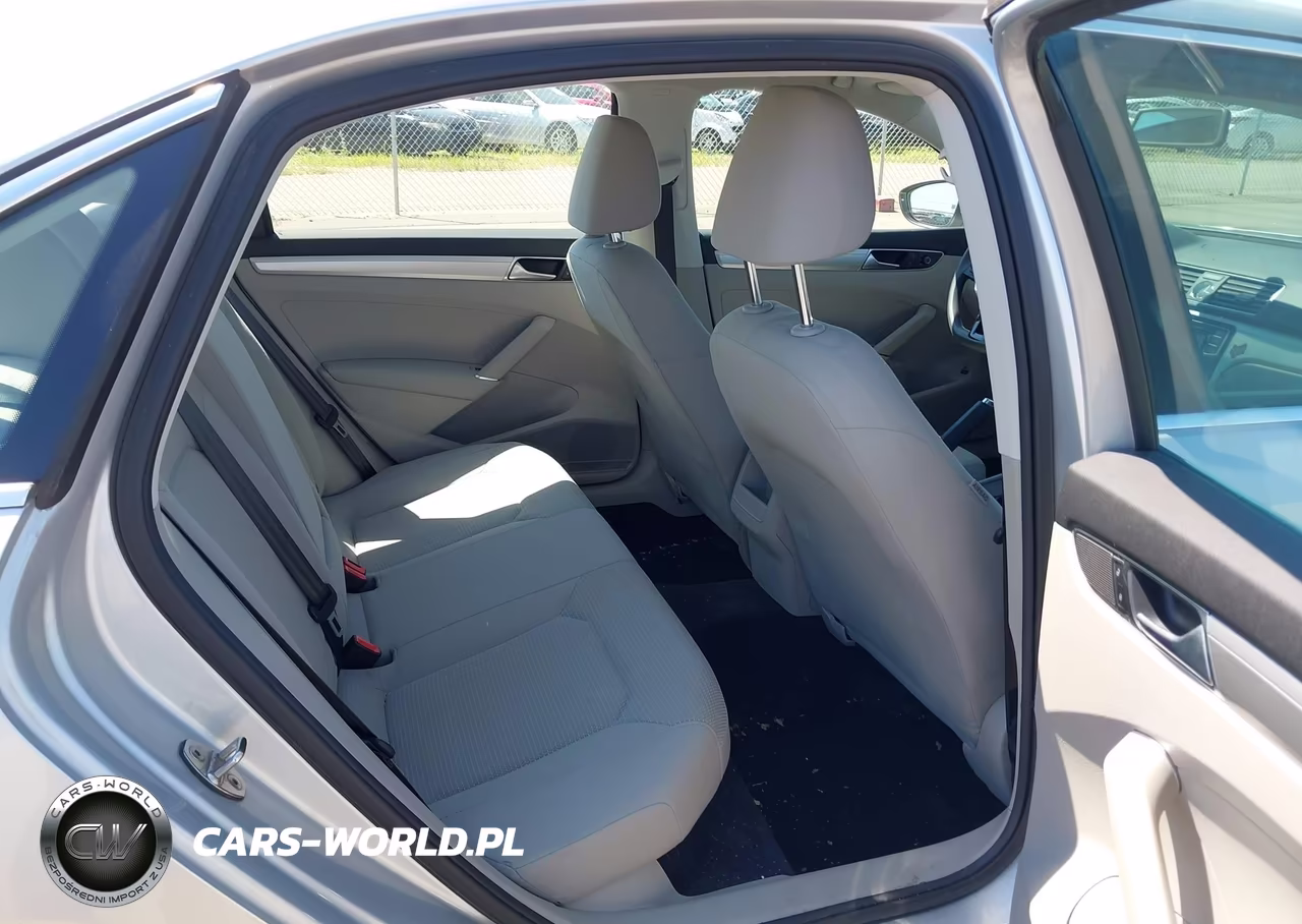 2016 Volkswagen Passat 1.8T S VIN:1VWAT7A38GC018328 - 8