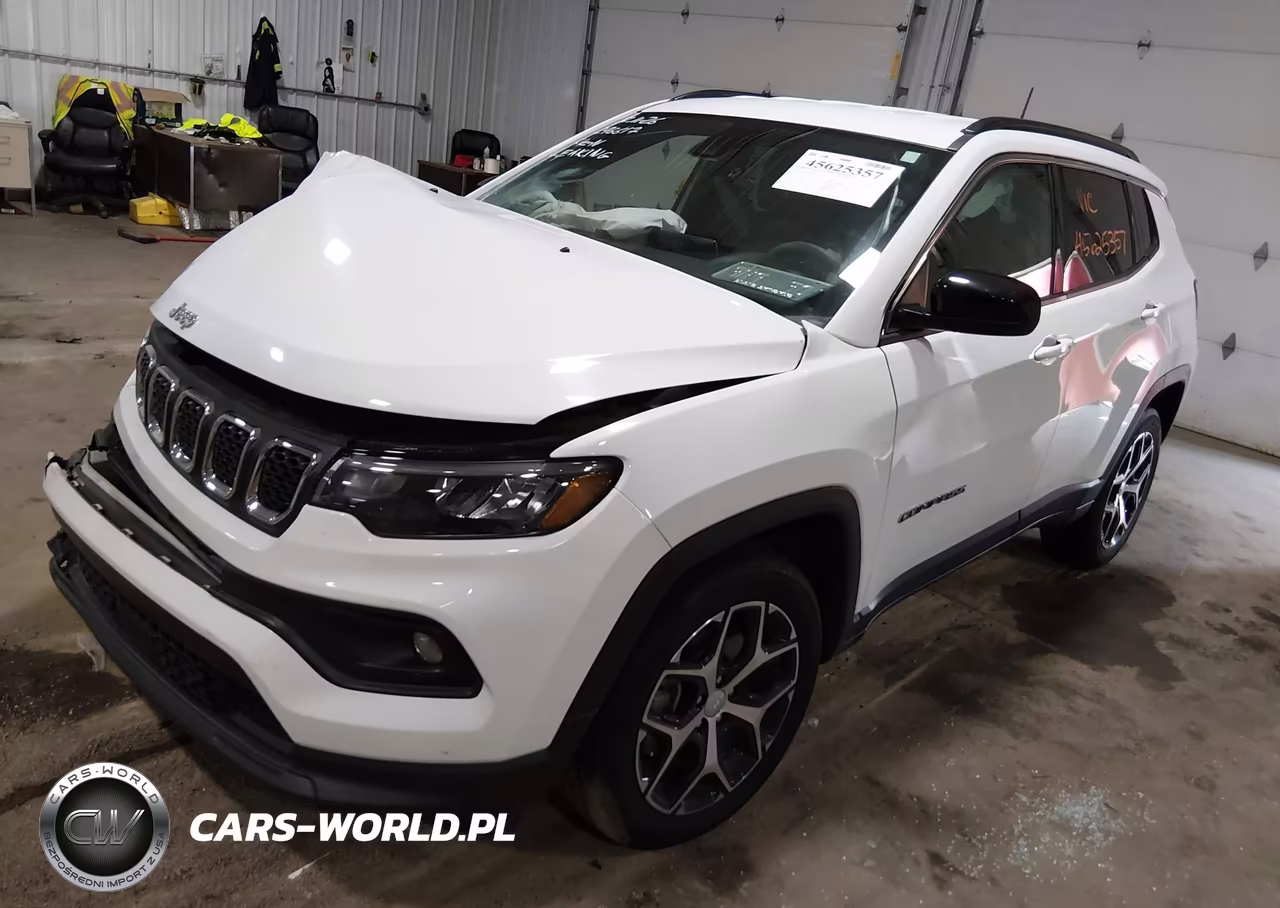 2024 Jeep Compass Latitude 4X4 VIN:3C4NJDBN0RT606174 - 2