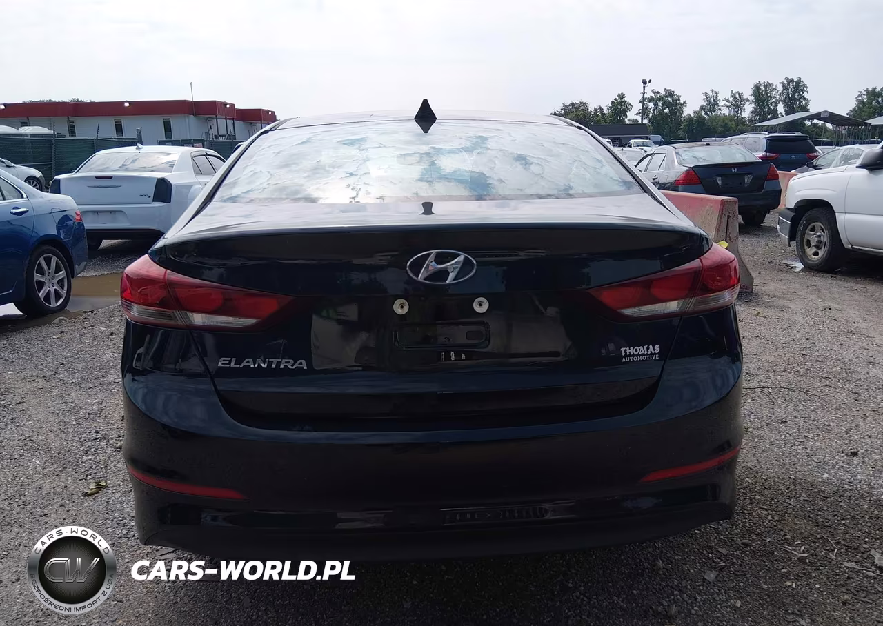 2018 Hyundai Elantra Value Edition VIN:5NPD84LF2JH362448 - 16