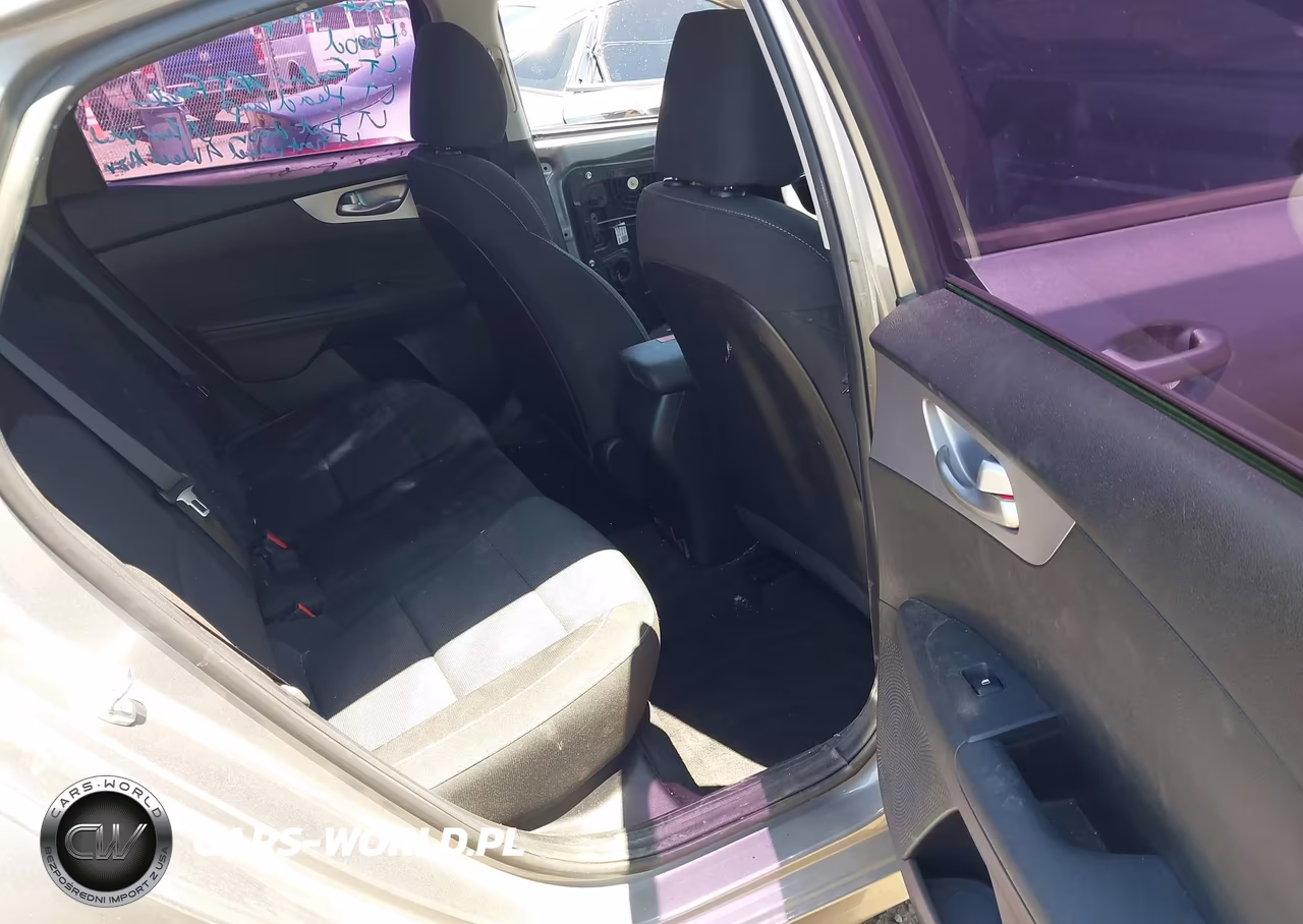 2022 Kia Forte Lxs VIN:3KPF24AD1NE456150 - 8