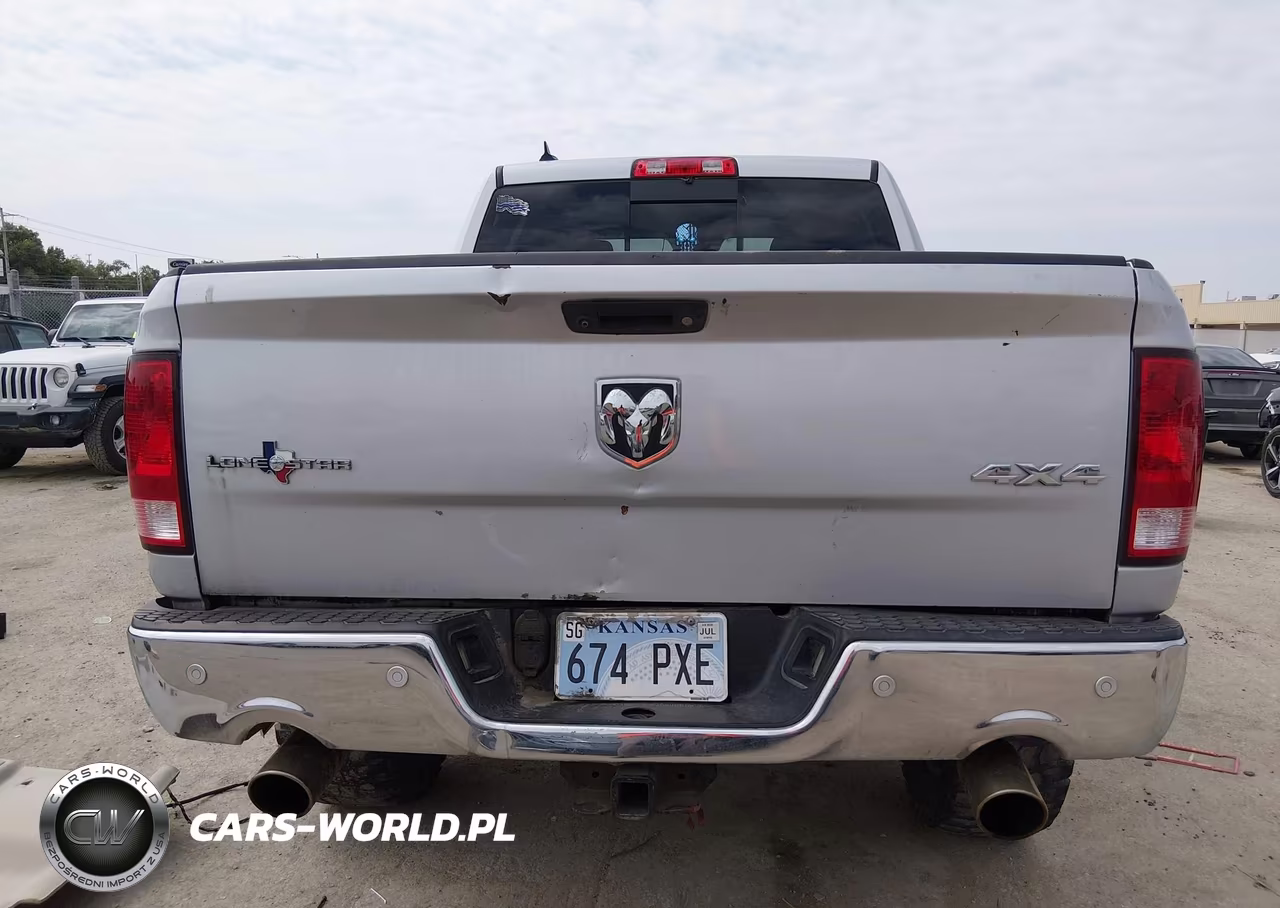2018 Ram 1500 Lone Star Silver 4X4 5'7 Box VIN:1C6RR7LT6JS159503 - 17