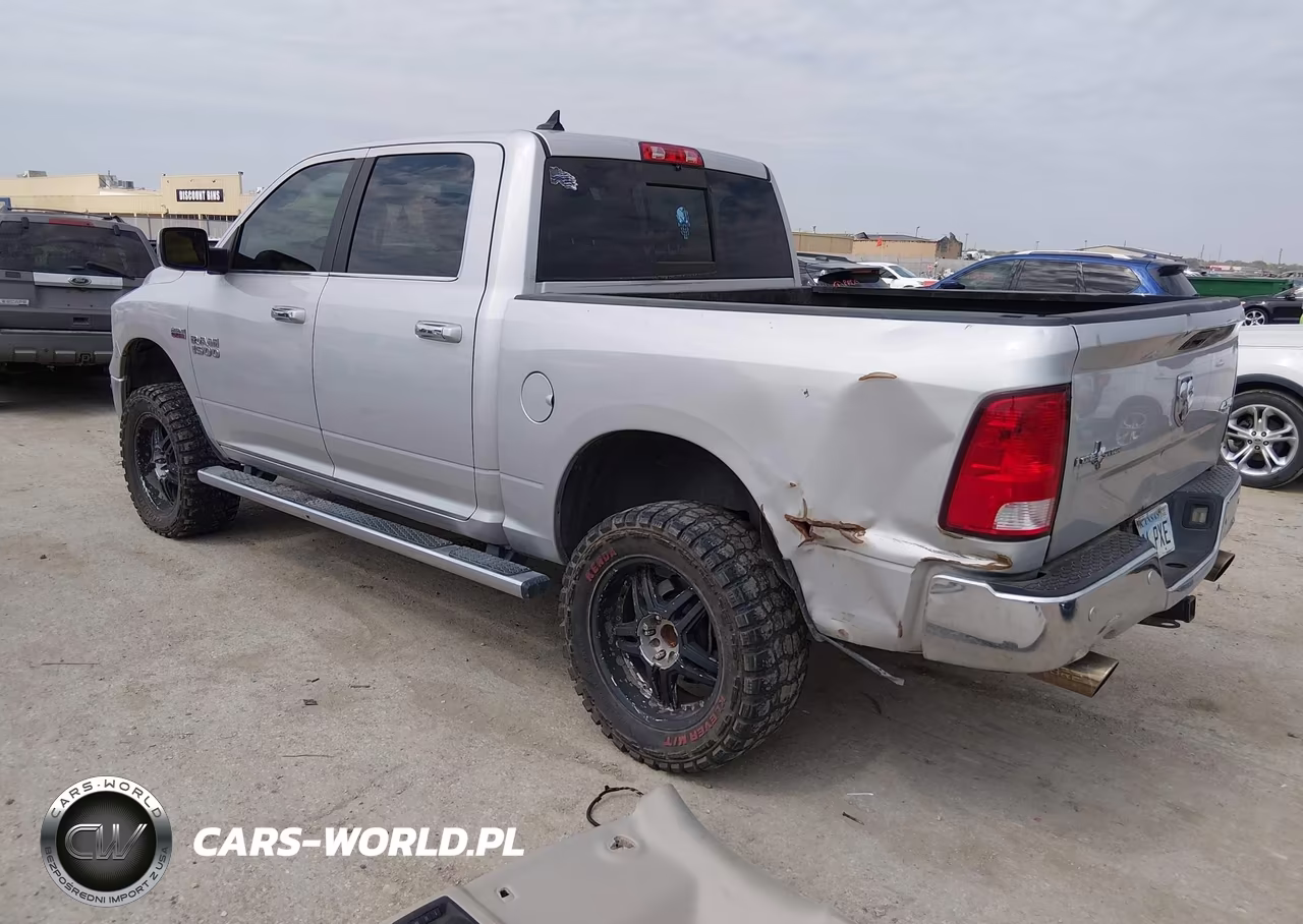 2018 Ram 1500 Lone Star Silver 4X4 5'7 Box VIN:1C6RR7LT6JS159503 - 3
