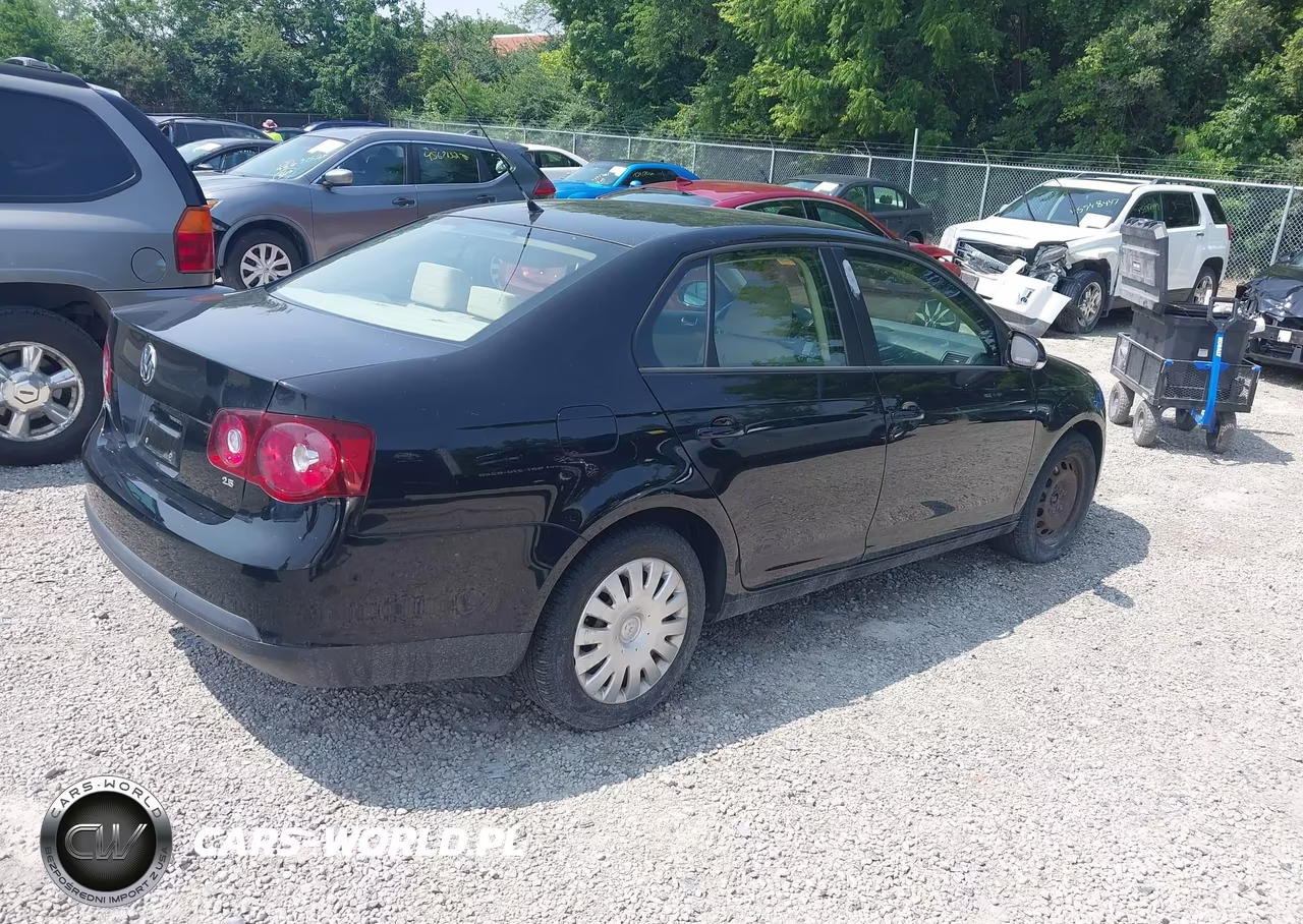 2009 Volkswagen Jetta S VIN:3VWJM71K49M028070 - 4