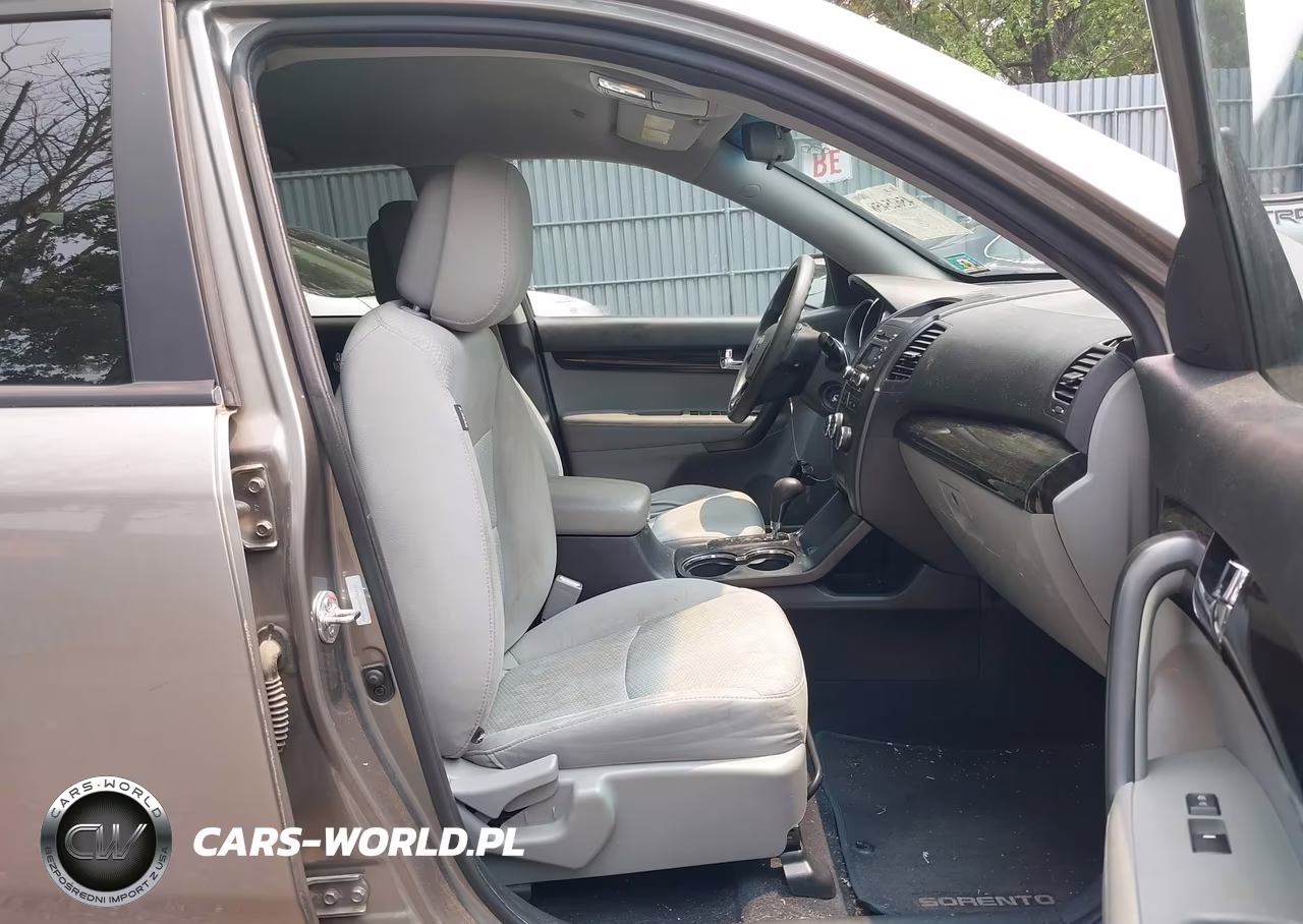 2012 Kia Sorento Lx V6 VIN:5XYKTDA28CG277520 - 5