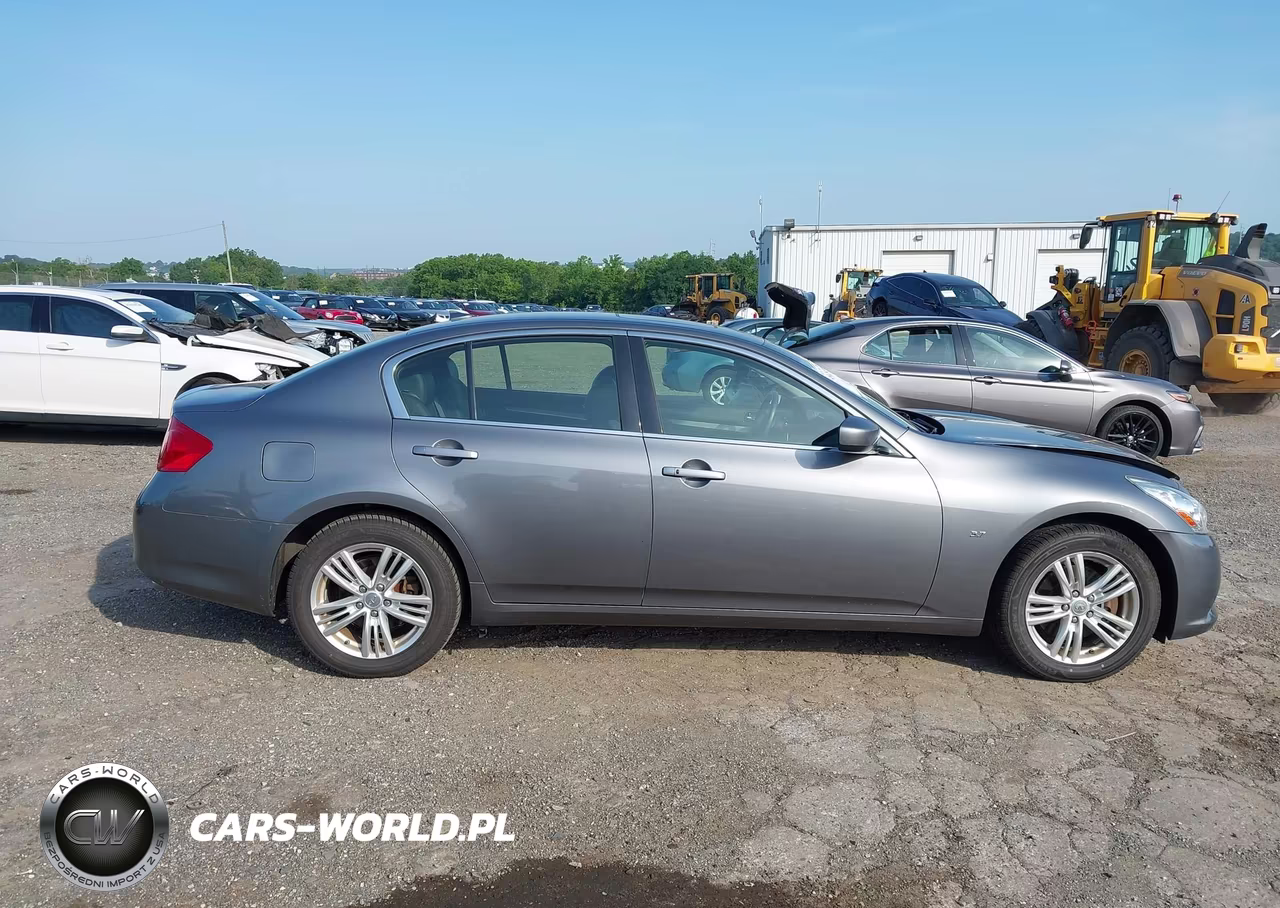 2015 Infiniti Q40 VIN:JN1CV6ARXFM523044 - 13