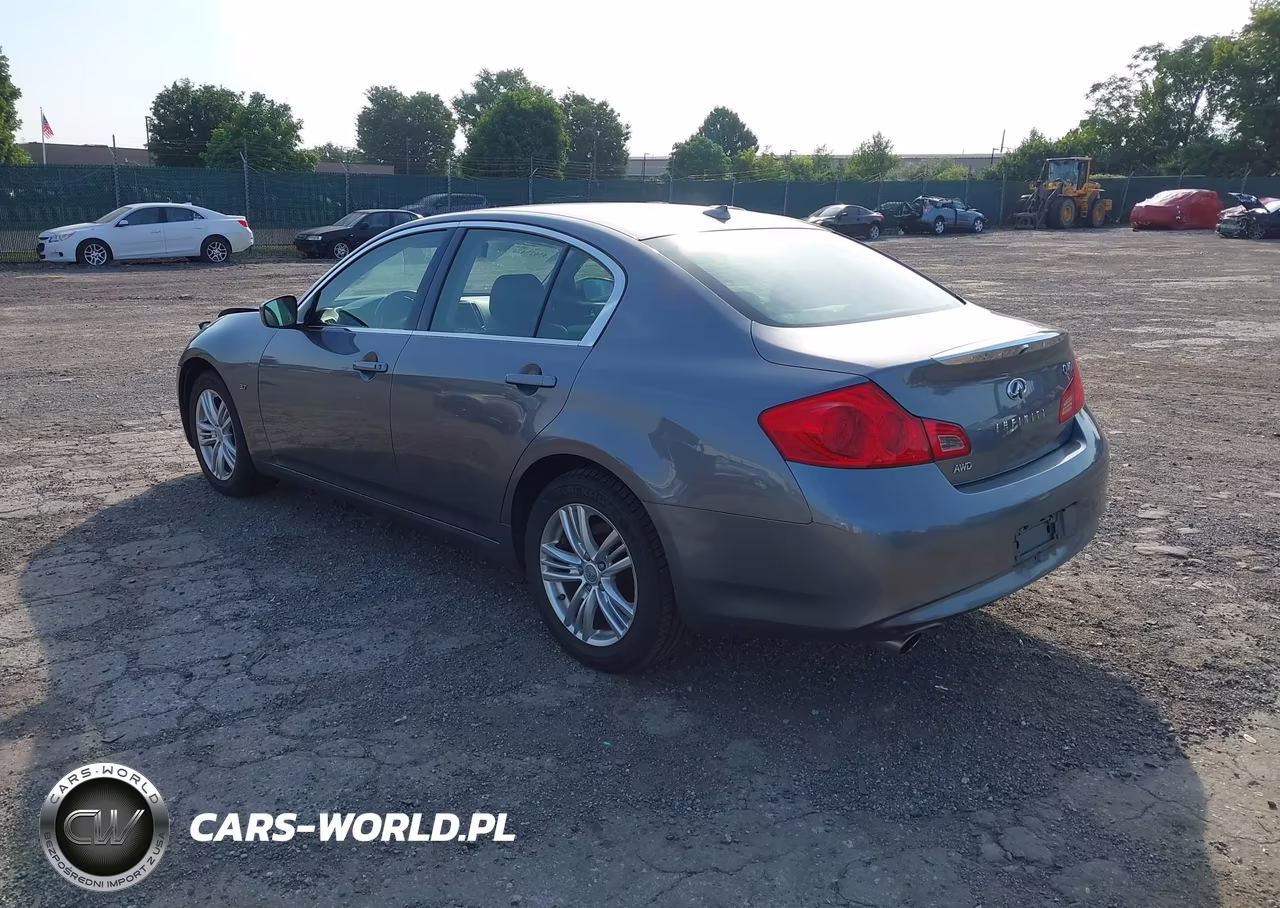 2015 Infiniti Q40 VIN:JN1CV6ARXFM523044 - 3