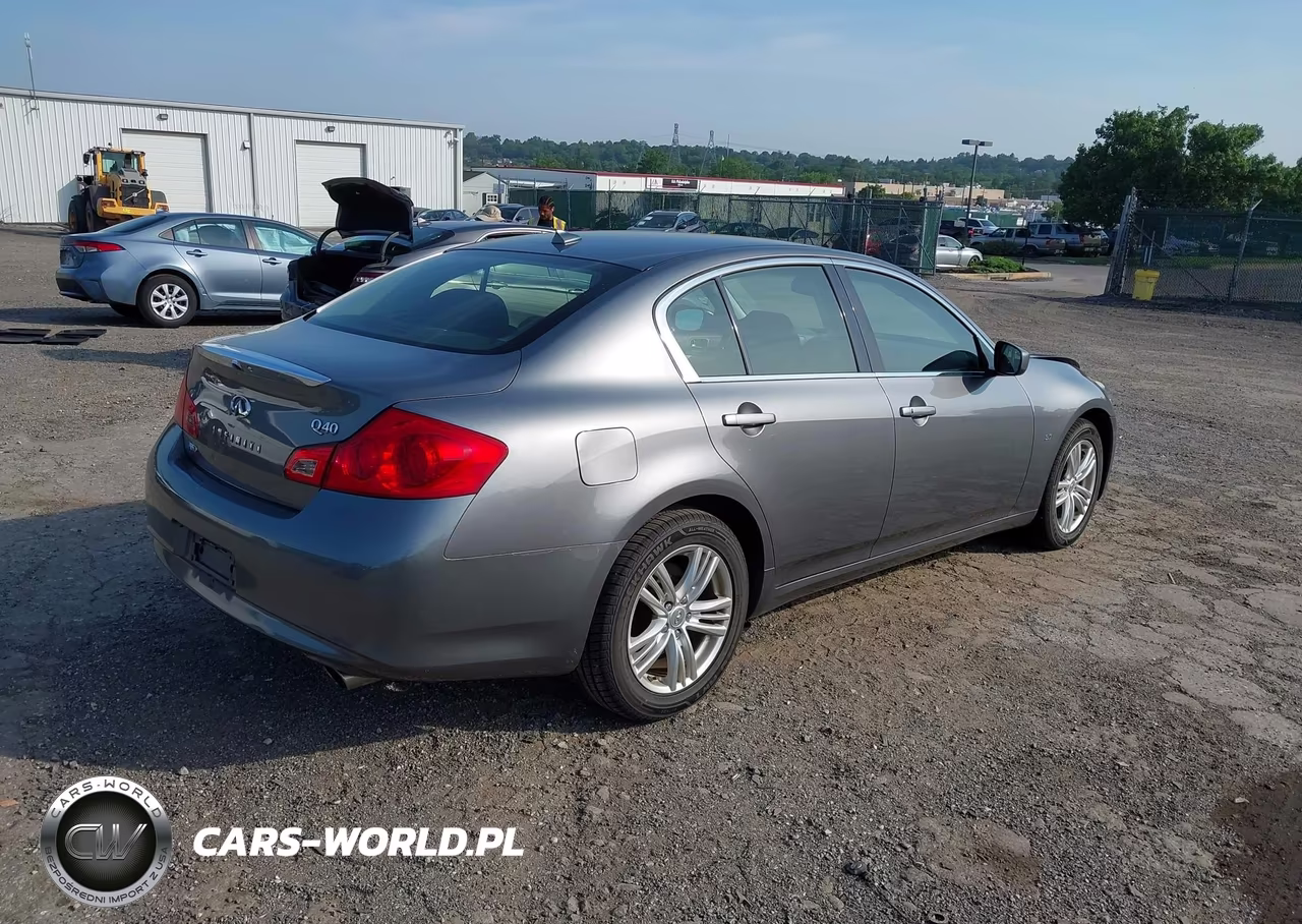2015 Infiniti Q40 VIN:JN1CV6ARXFM523044 - 4