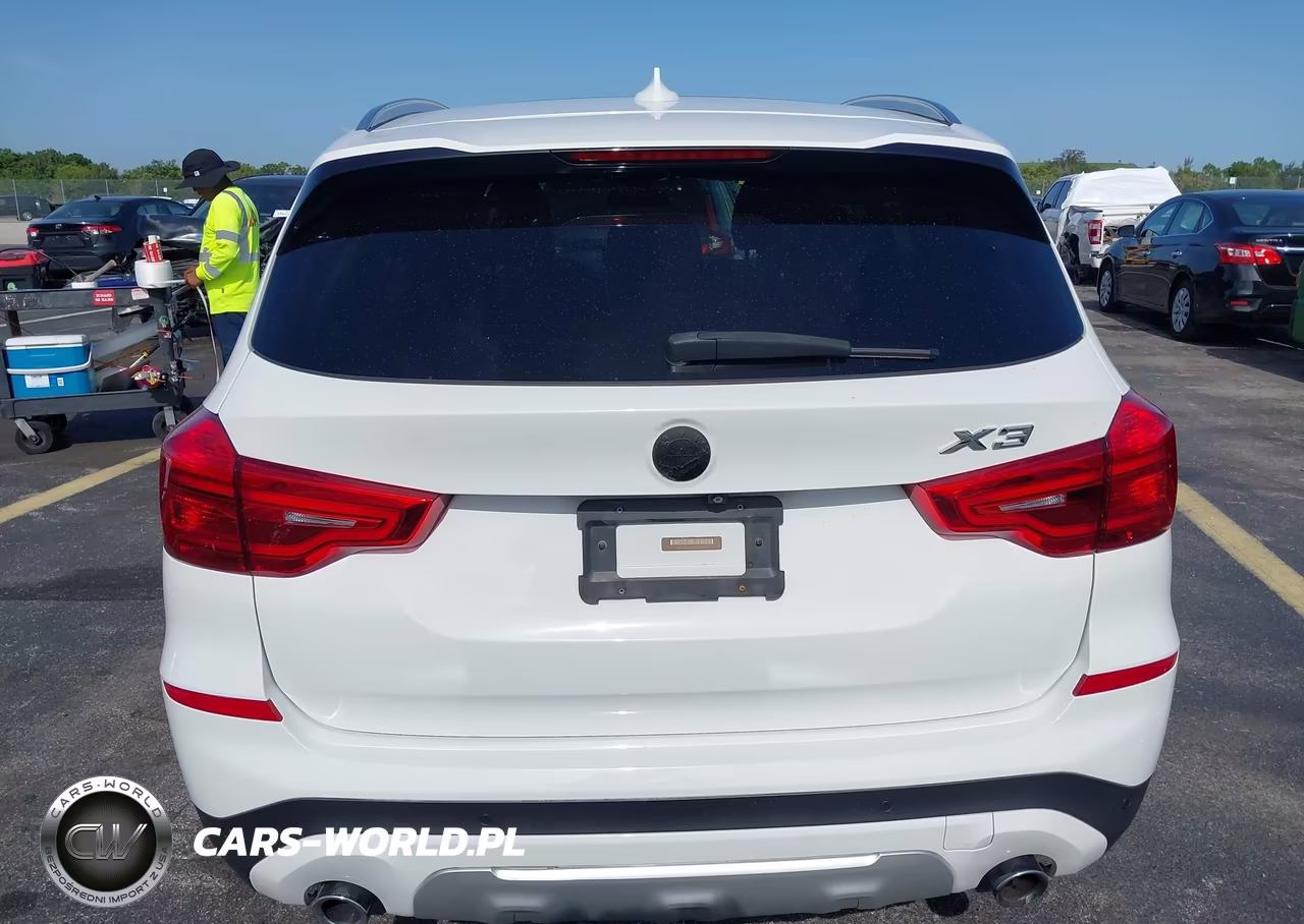 2018 BMW X3 xDrive30I VIN:5UXTR9C56JLD66626 - 17
