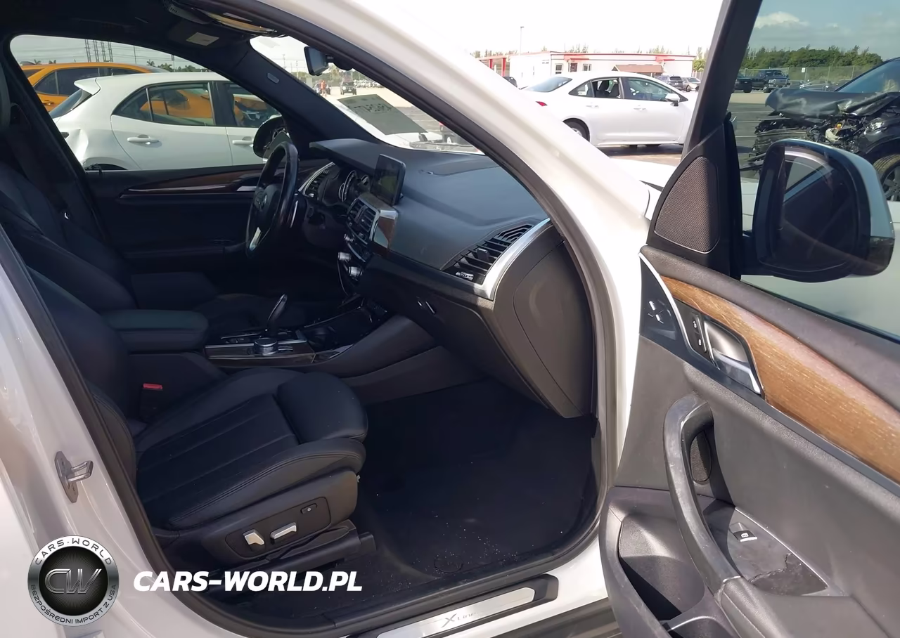 2018 BMW X3 xDrive30I VIN:5UXTR9C56JLD66626 - 5