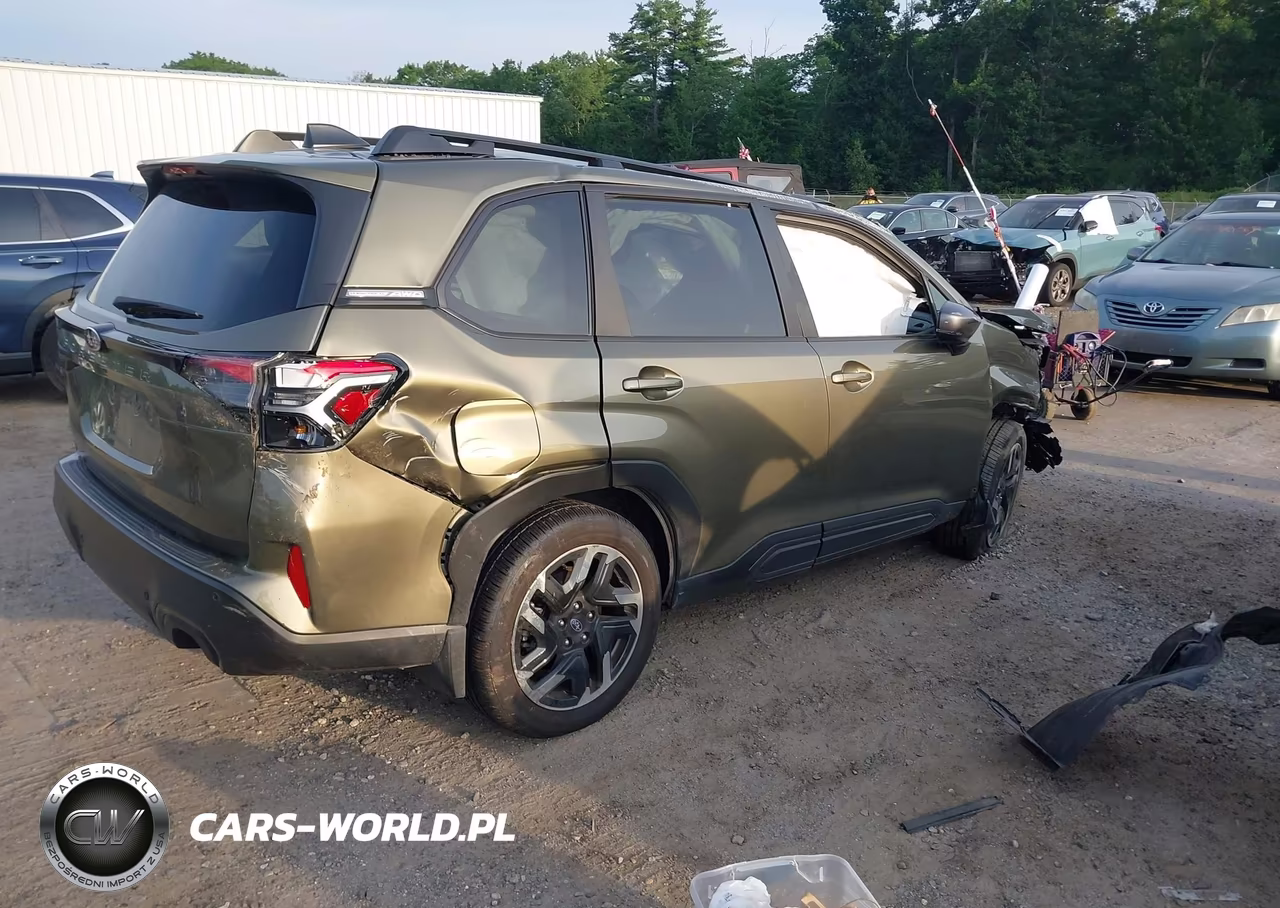 2025 Subaru Forester Limited VIN:JF2SLDRC6SH601827 - 4