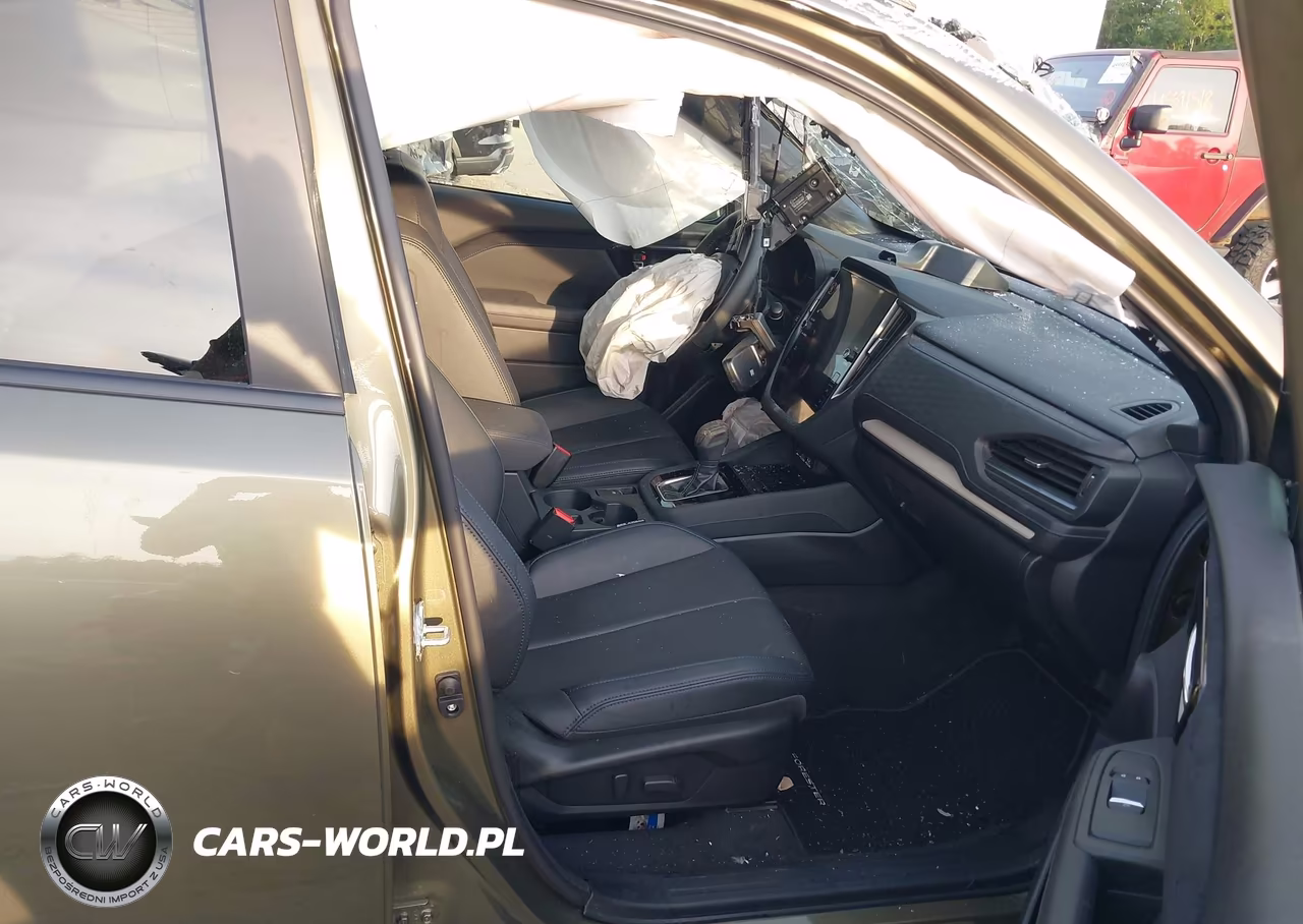 2025 Subaru Forester Limited VIN:JF2SLDRC6SH601827 - 5
