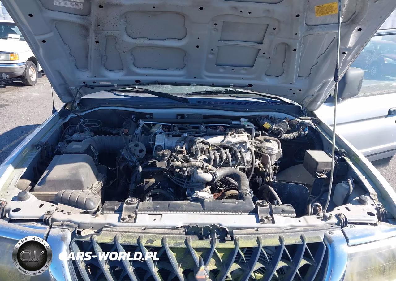 2002 Mitsubishi Montero Sport Xls VIN:JA4MT31R32J057520 - 10