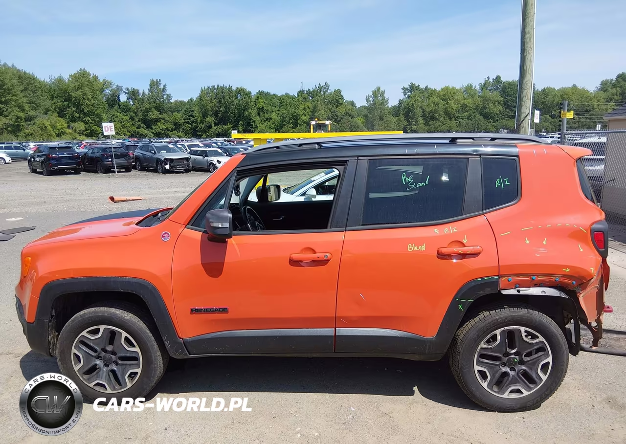 2015 Jeep Renegade Trailhawk VIN:ZACCJBCT0FPB64656 - 14