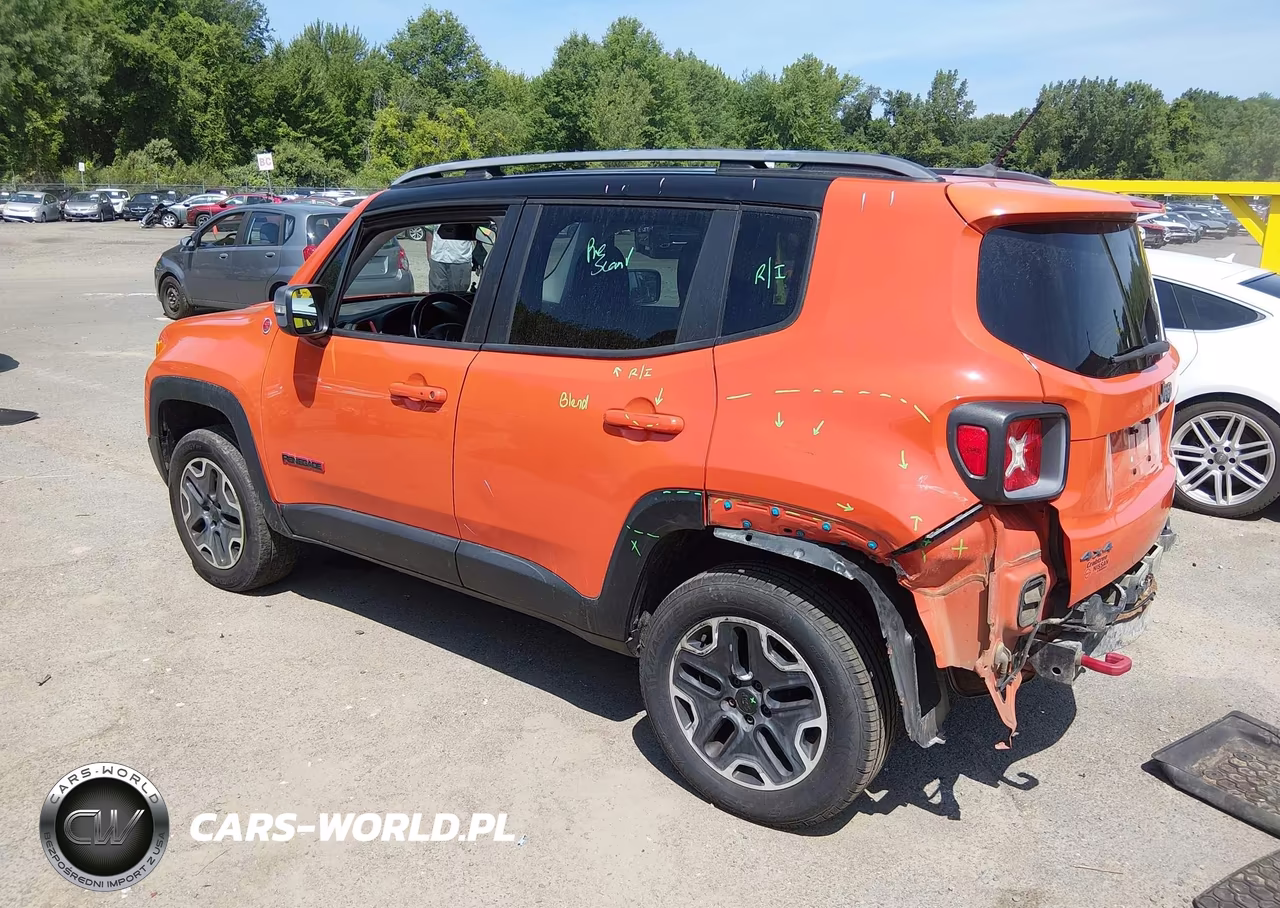 2015 Jeep Renegade Trailhawk VIN:ZACCJBCT0FPB64656 - 3