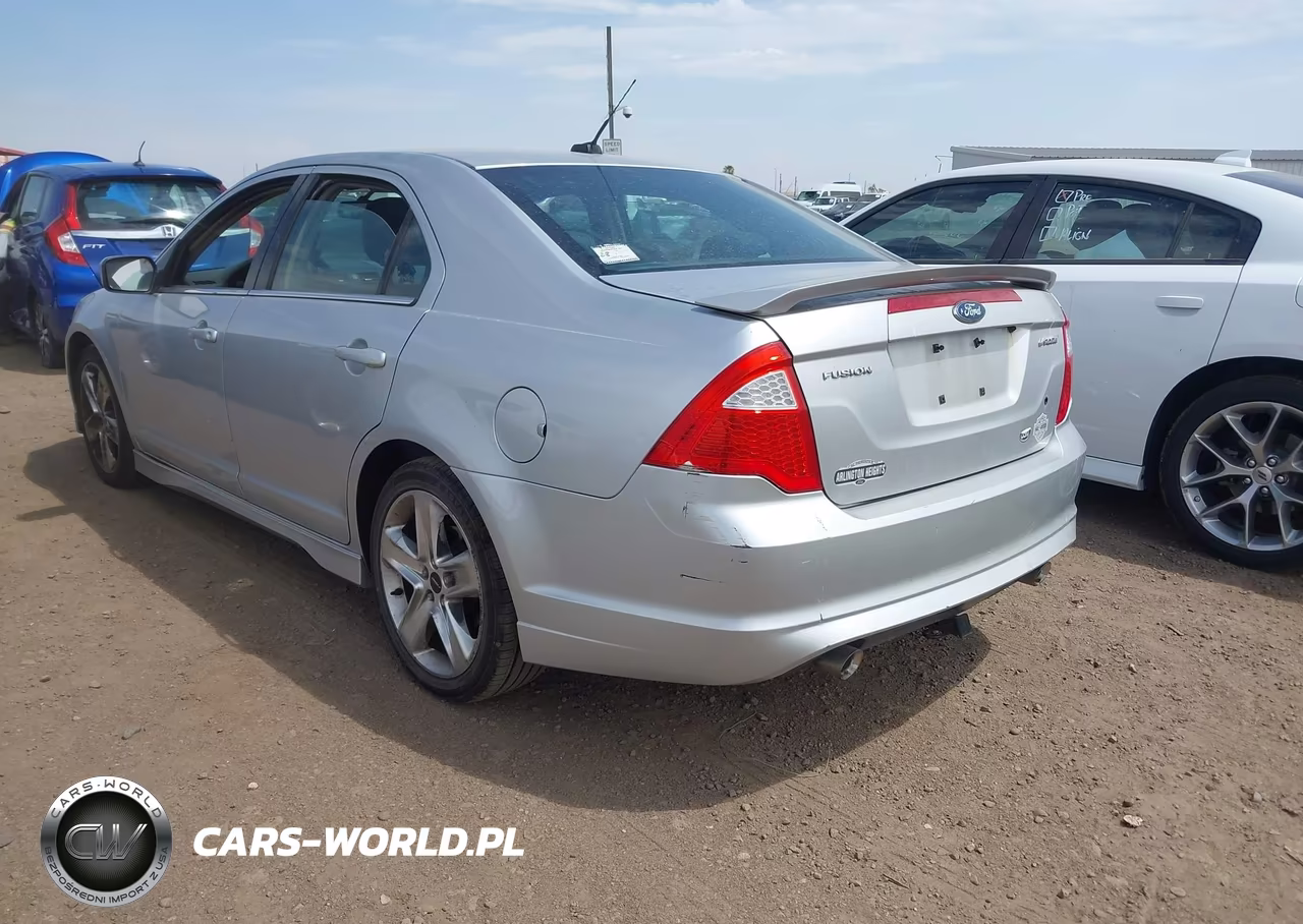 2010 Ford Fusion Sport VIN:3FAHP0KC7AR112906 - 3