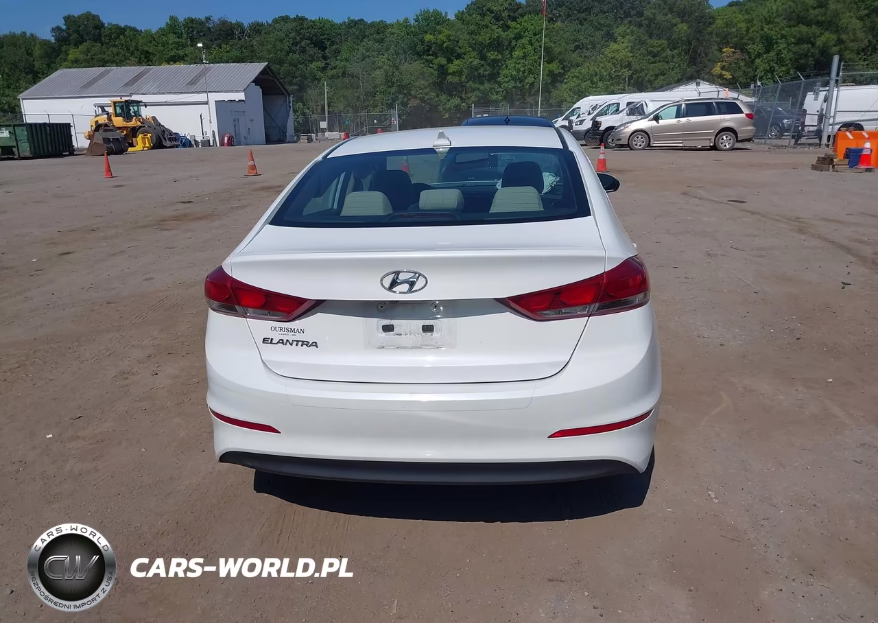 2018 Hyundai Elantra Value Edition VIN:5NPD84LF4JH341911 - 17