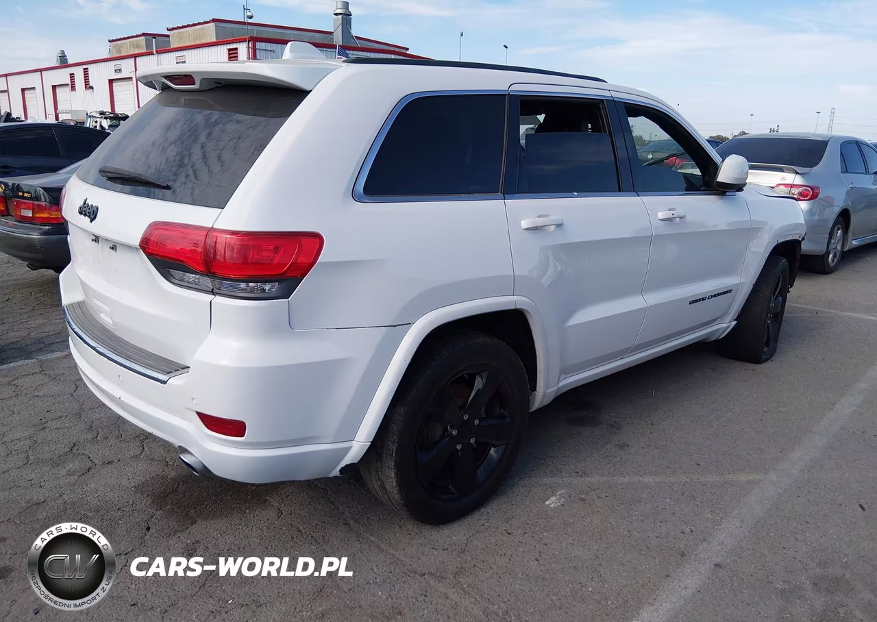 2015 Jeep Grand Cherokee Altitude VIN:1C4RJEAG5FC808123 - 4