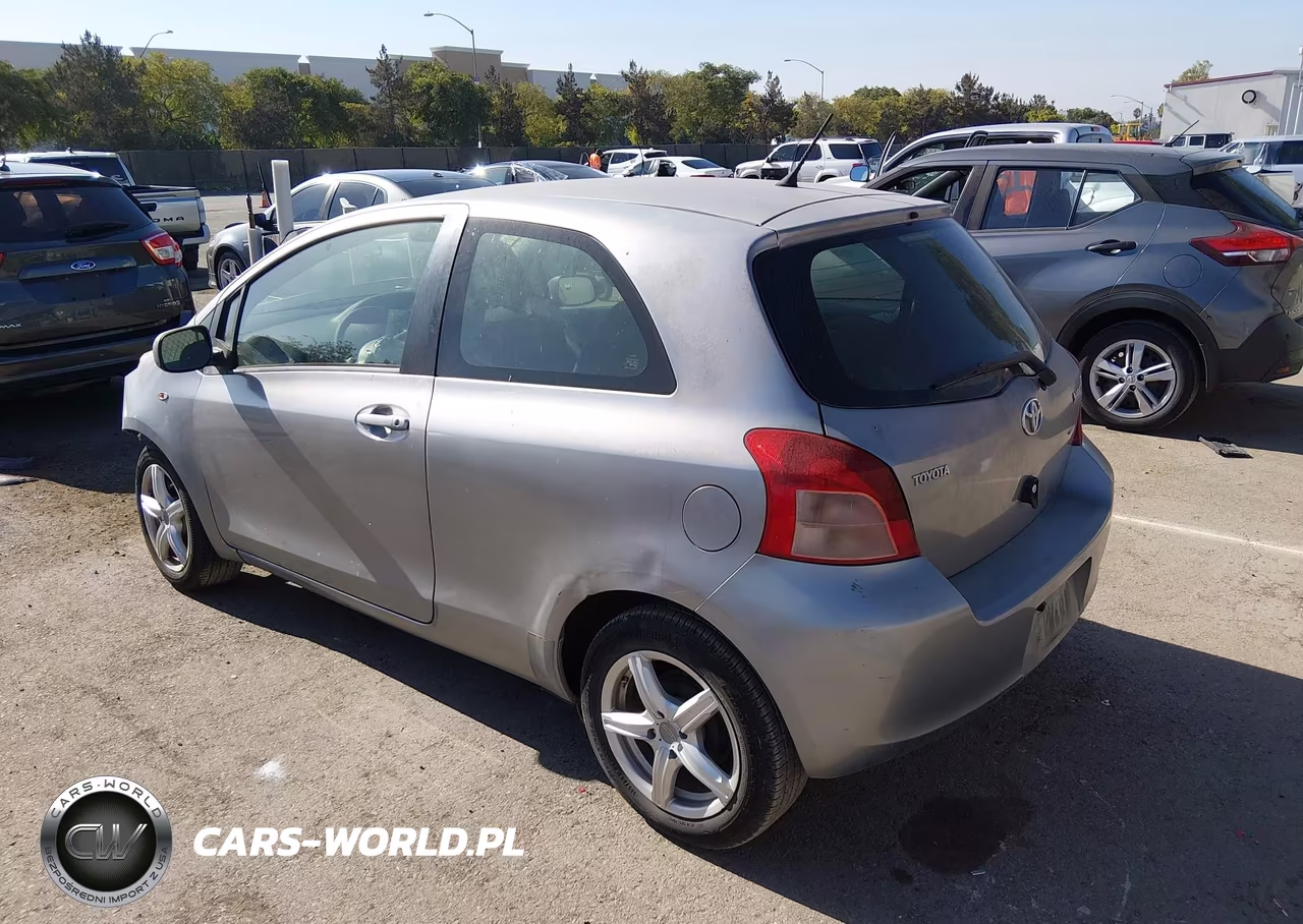 2008 Toyota Yaris VIN:JTDJT923X85218050 - 3