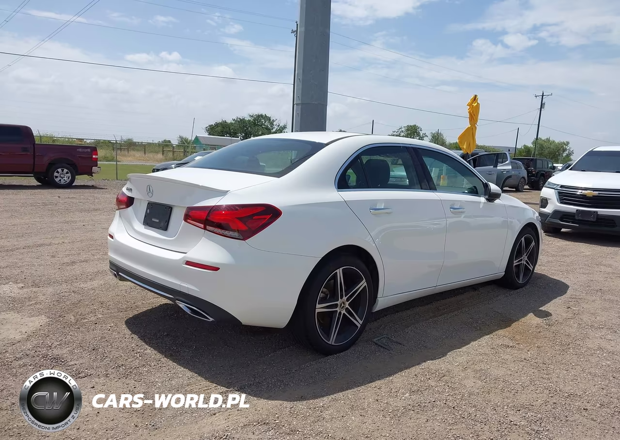 2021 Mercedes-Benz A 220 VIN:W1K3G4EB9MJ320790 - 4