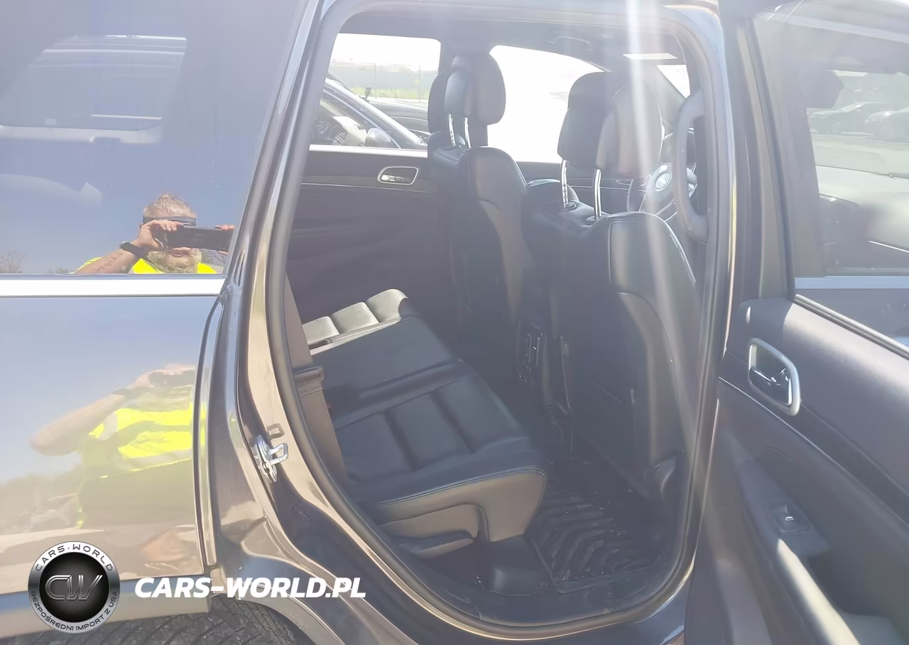 2019 Jeep Grand Cherokee Limited 4X4 VIN:1C4RJFBG3KC641789 - 8