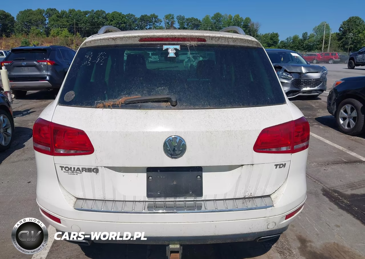 2012 Volkswagen Touareg Tdi Sport VIN:WVGFK9BP6CD004713 - 16