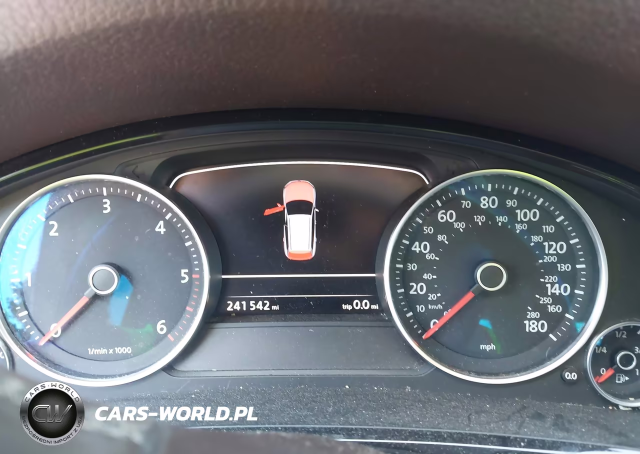 2012 Volkswagen Touareg Tdi Sport VIN:WVGFK9BP6CD004713 - 7