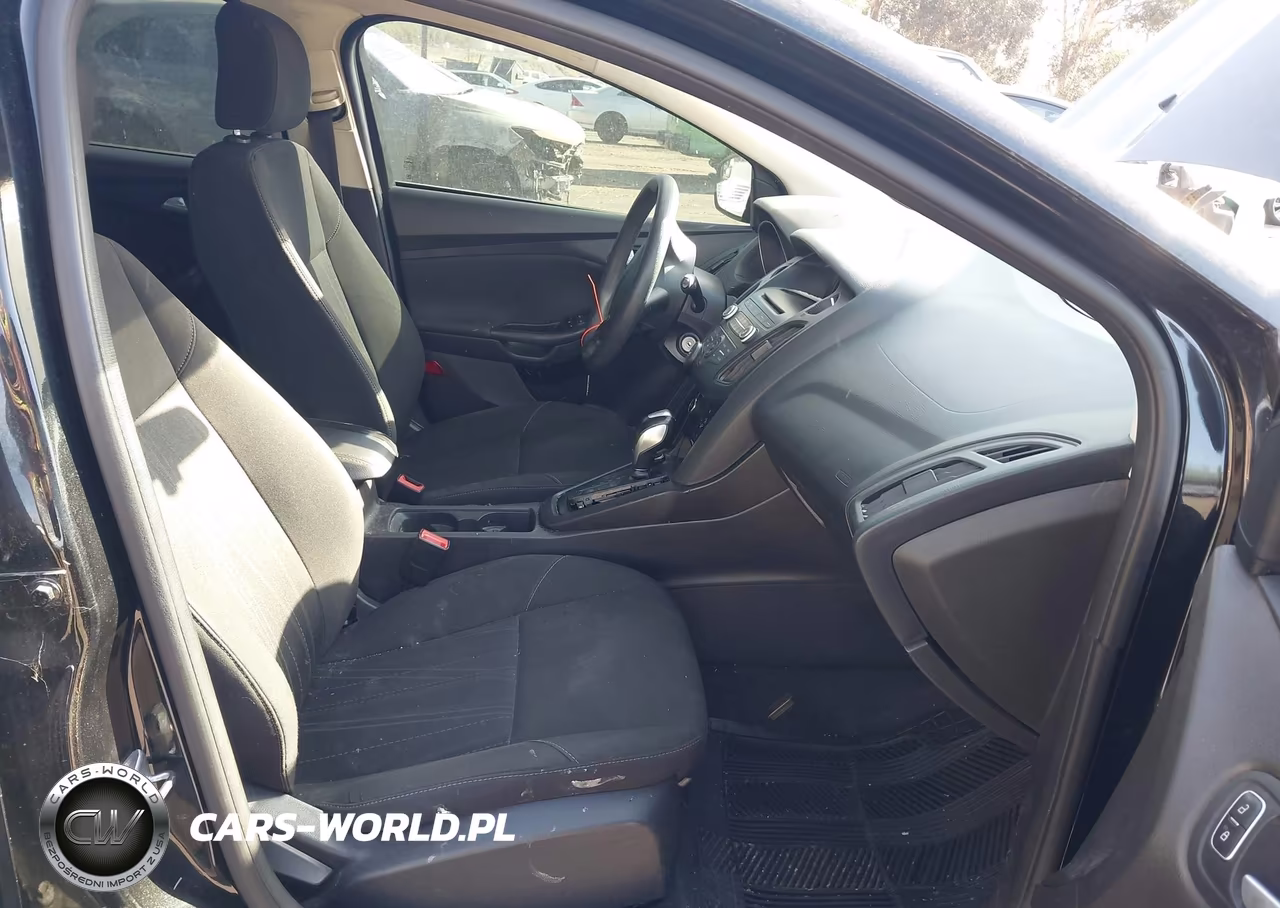 2015 Ford Focus Se VIN:1FADP3K28FL256428 - 5