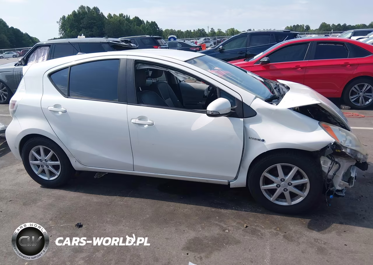 2012 Toyota Prius C Four VIN:JTDKDTB3XC1506925 - 14