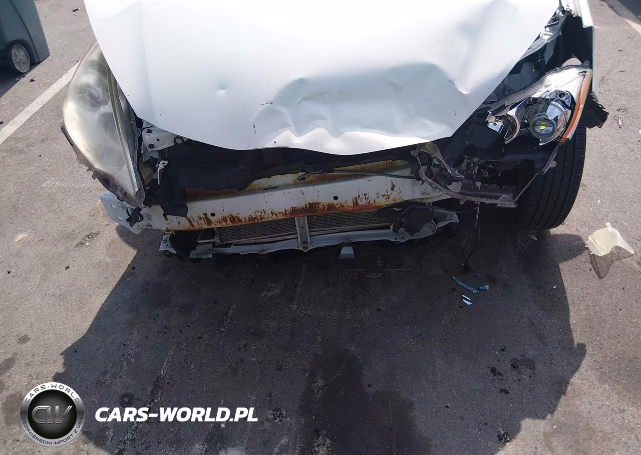 2012 Toyota Prius C Four VIN:JTDKDTB3XC1506925 - 6