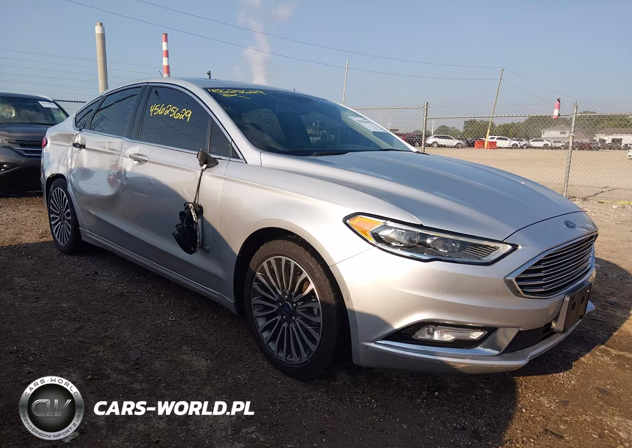 2017 Ford Fusion Hybrid Titanium – zdjęcie 1 z 16